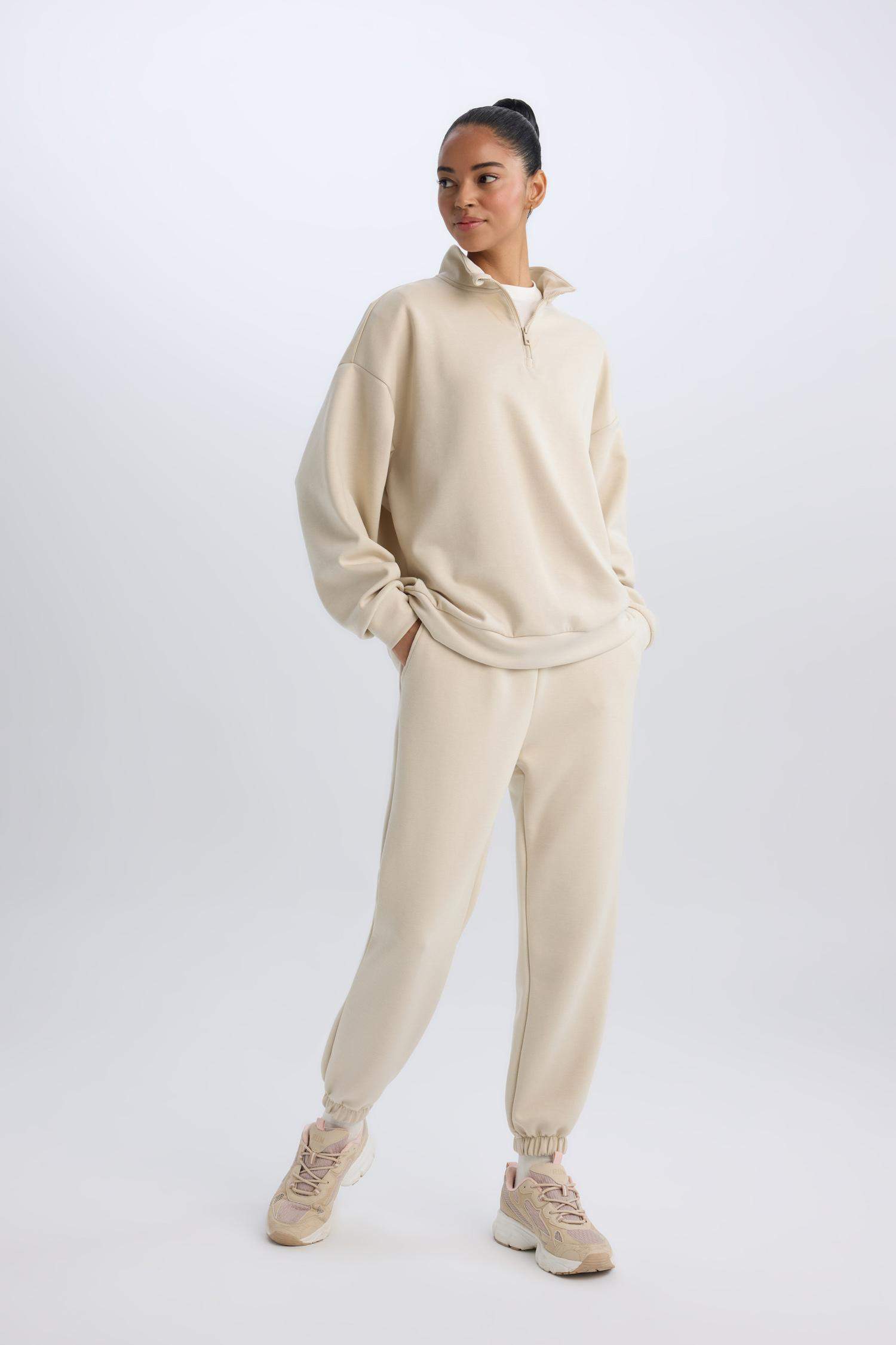 Standart Fit Uzun İnce Jogger Eşofman Altı Cepli Beli Paçası Lastikli