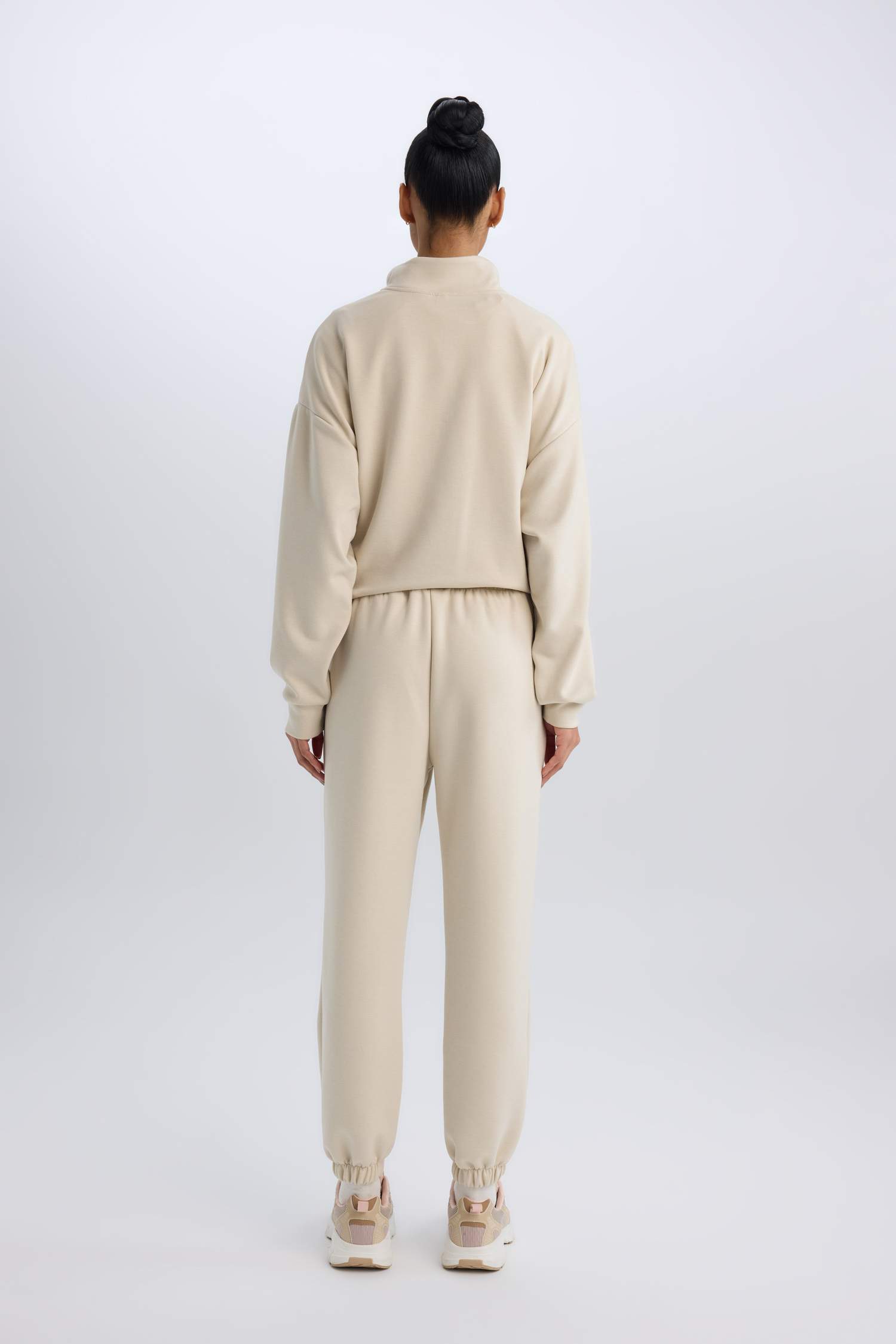 Джоггеры стандартного кроя с карманами, DeFactoFit