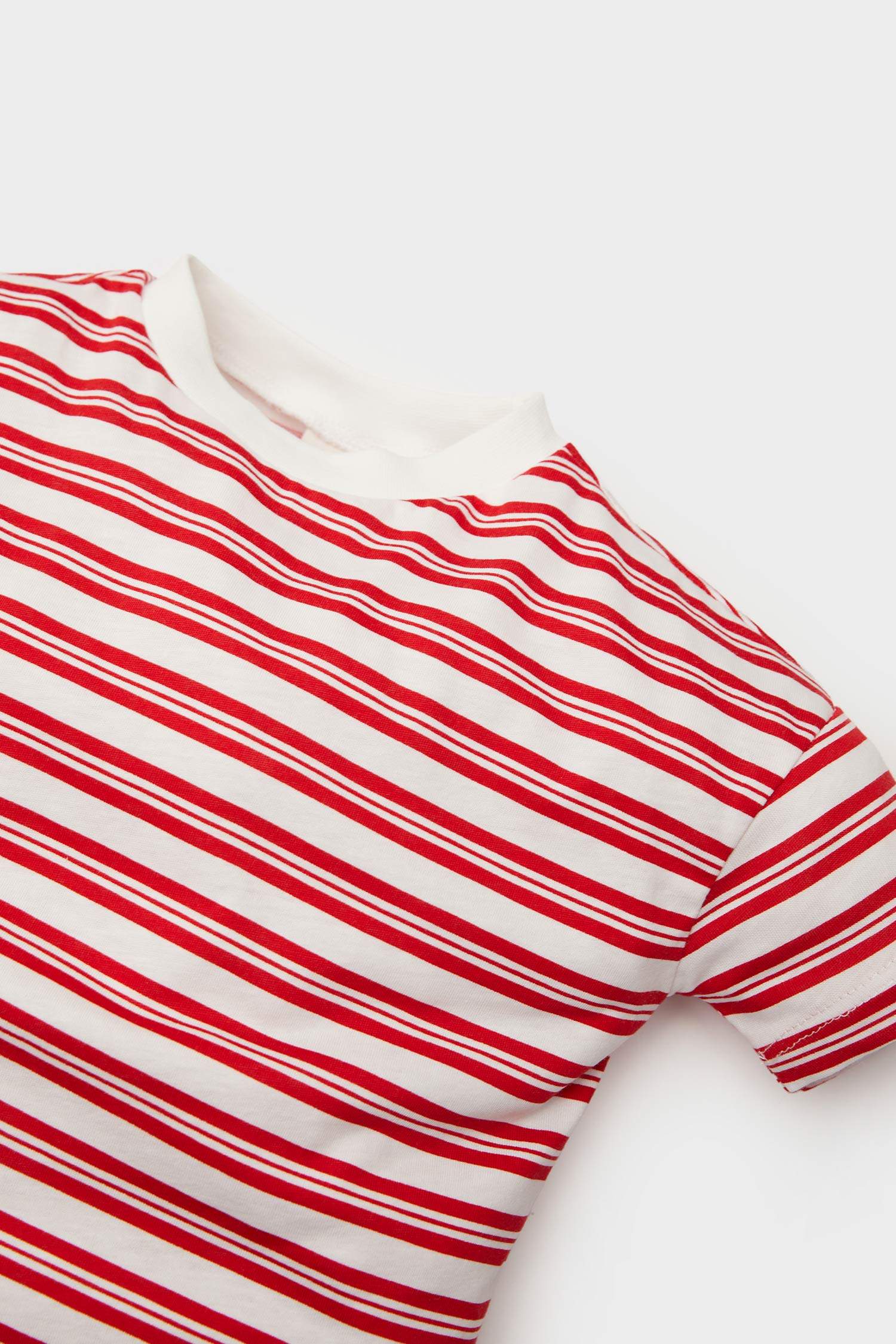 Erkek Bebek Bisiklet Yaka Çizgili Kısa Kollu Tişört
