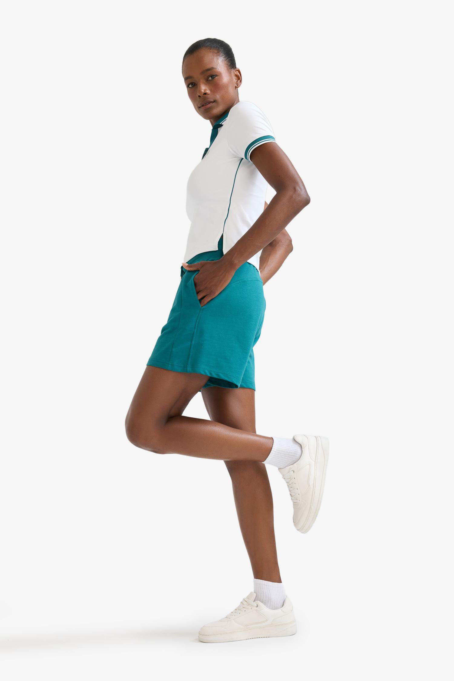 DeFactoFit Standard Fit Sports Shorts