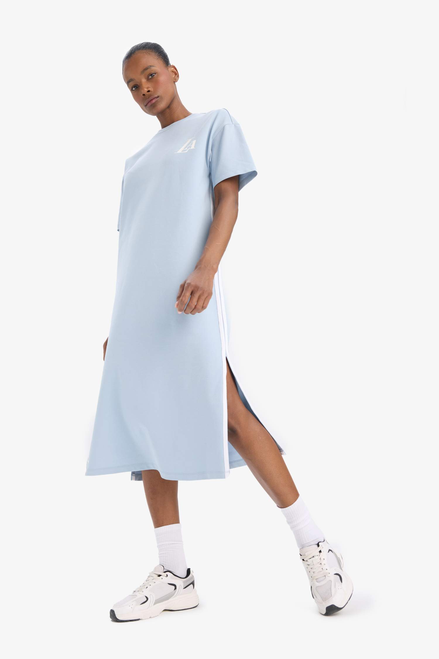 NBA Los Angeles Lakers DeFactoFit Bisiklet Yaka Yırtmaçlı Pike Spor Midi Elbise