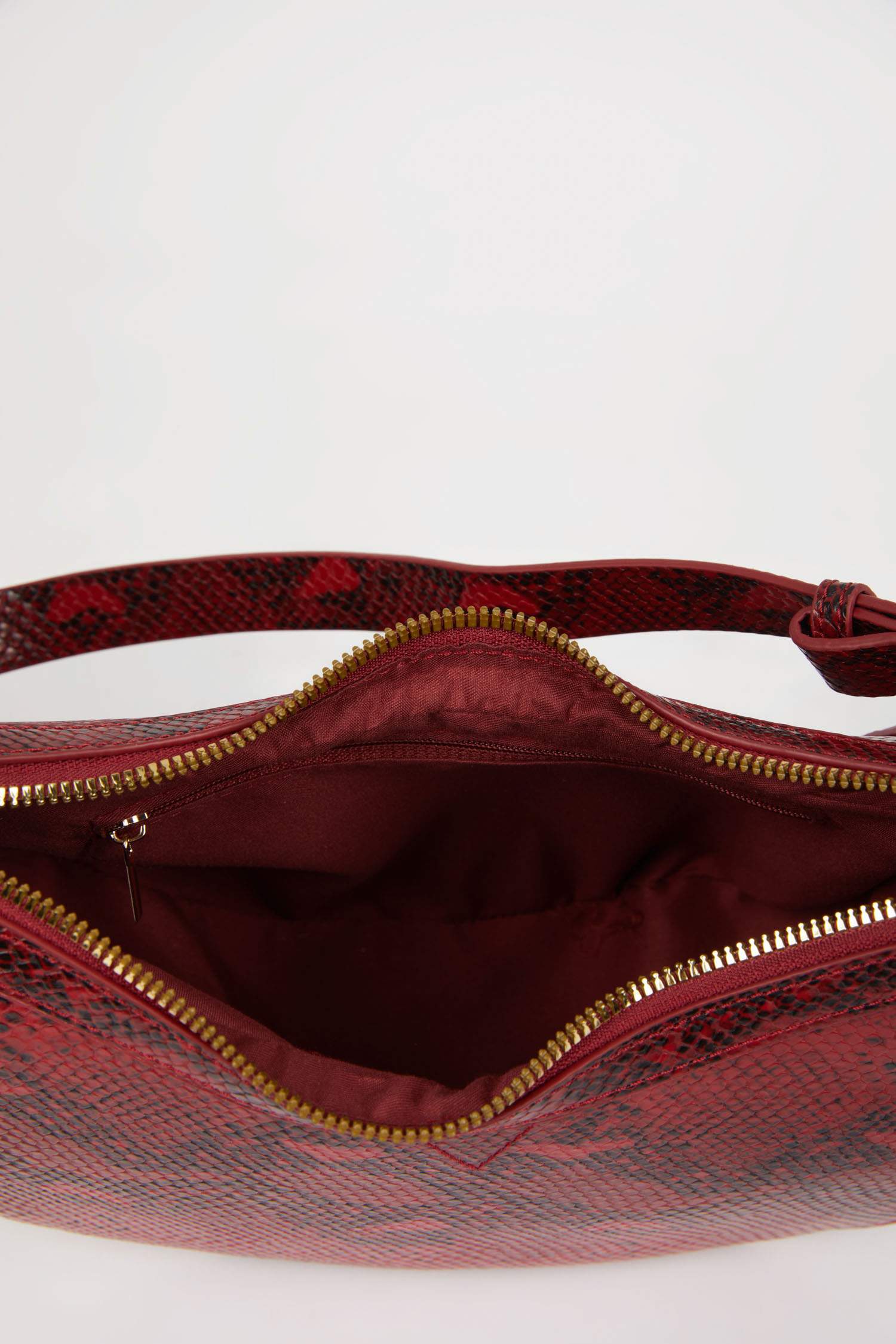 Kadın Suni Deri Yılan Derisi Desenli Omuz Çantası