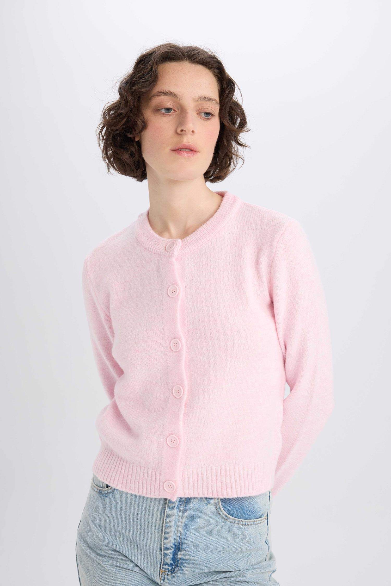 Regular Fit Bisiklet Yaka Basic Düz Düğmeli Soft Touch Yumuşak Triko Hırka