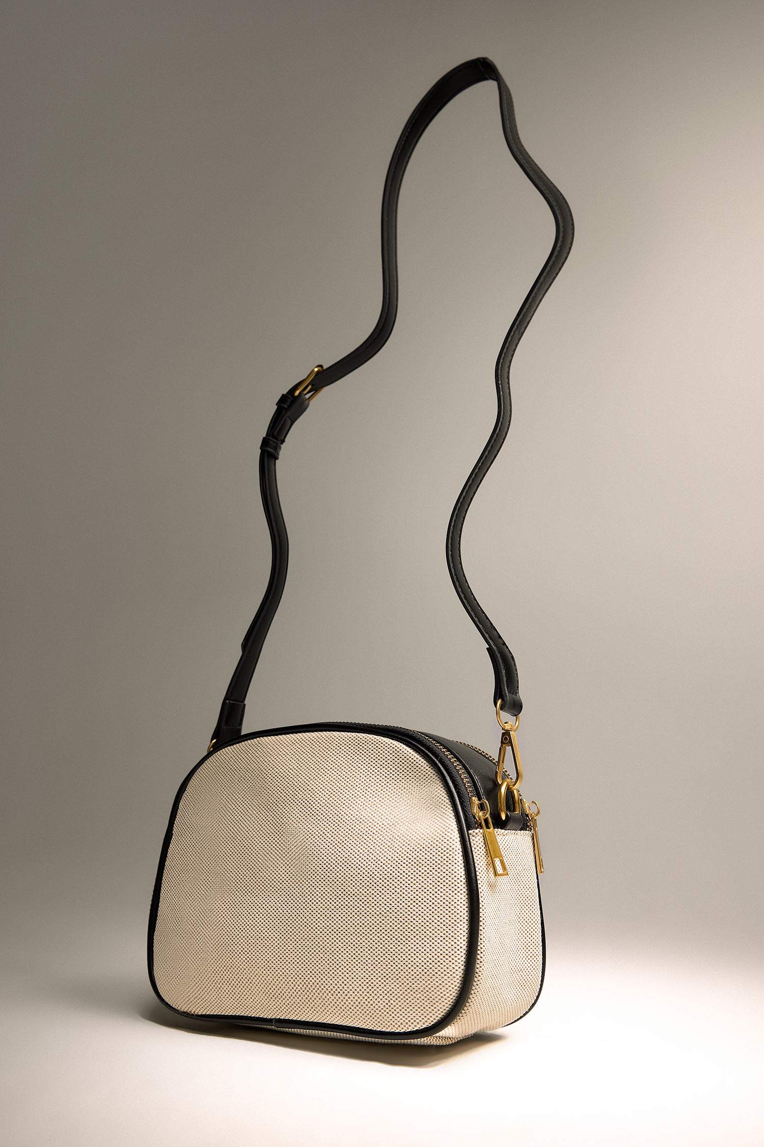 Kadın Kanvas Omuz Çantası