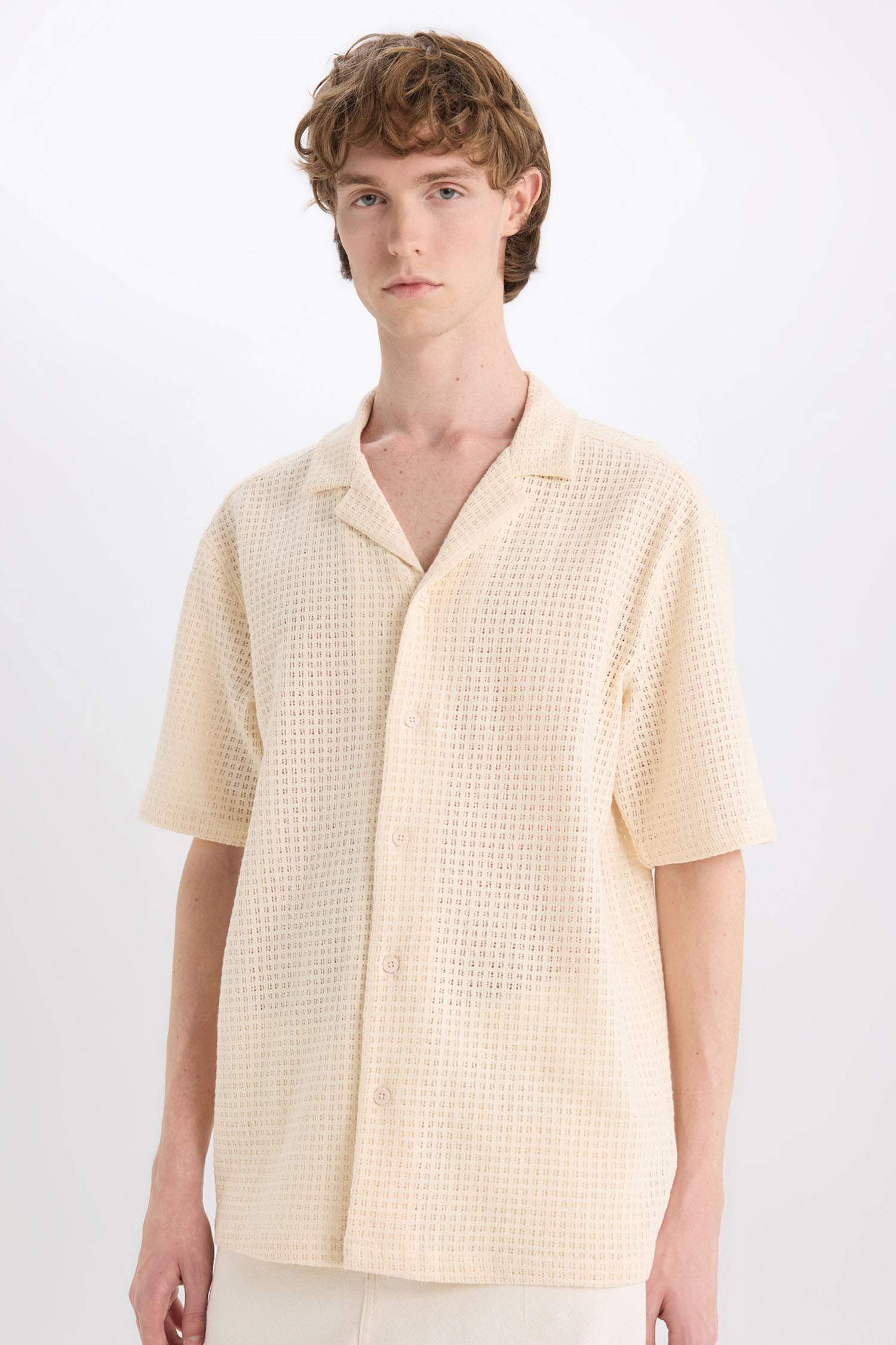 Regular Fit с воротником апаш, с коротким рукавом рубашка