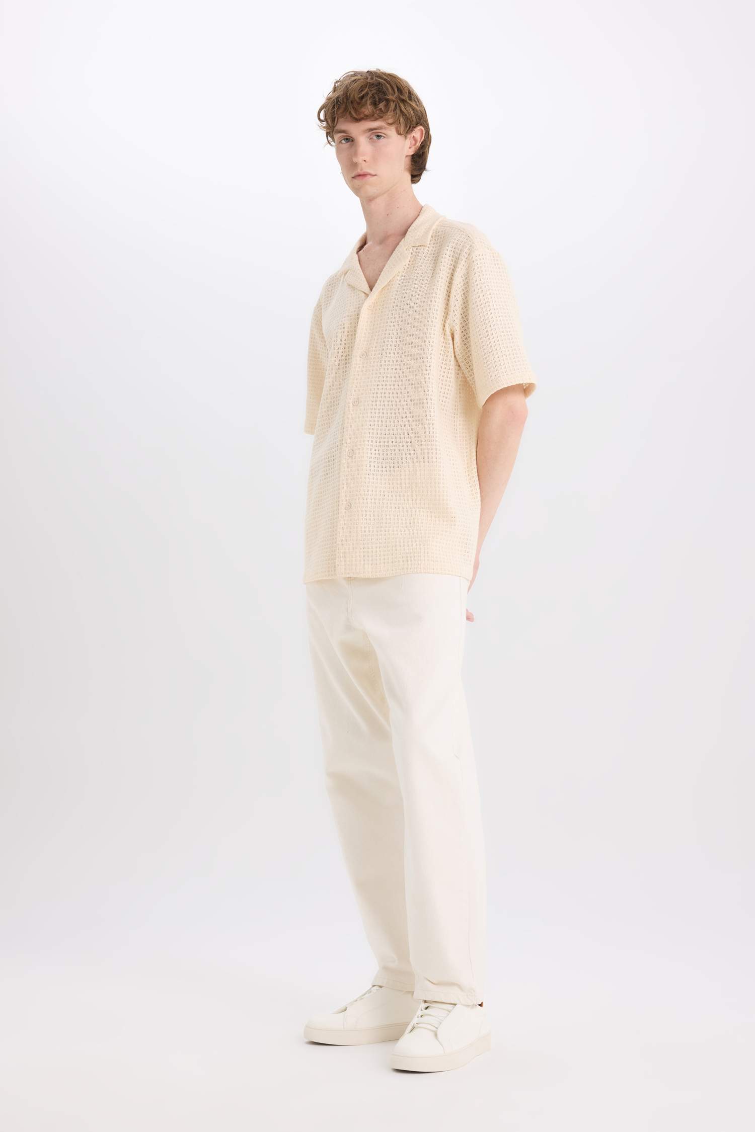 Regular Fit с воротником апаш, с коротким рукавом рубашка