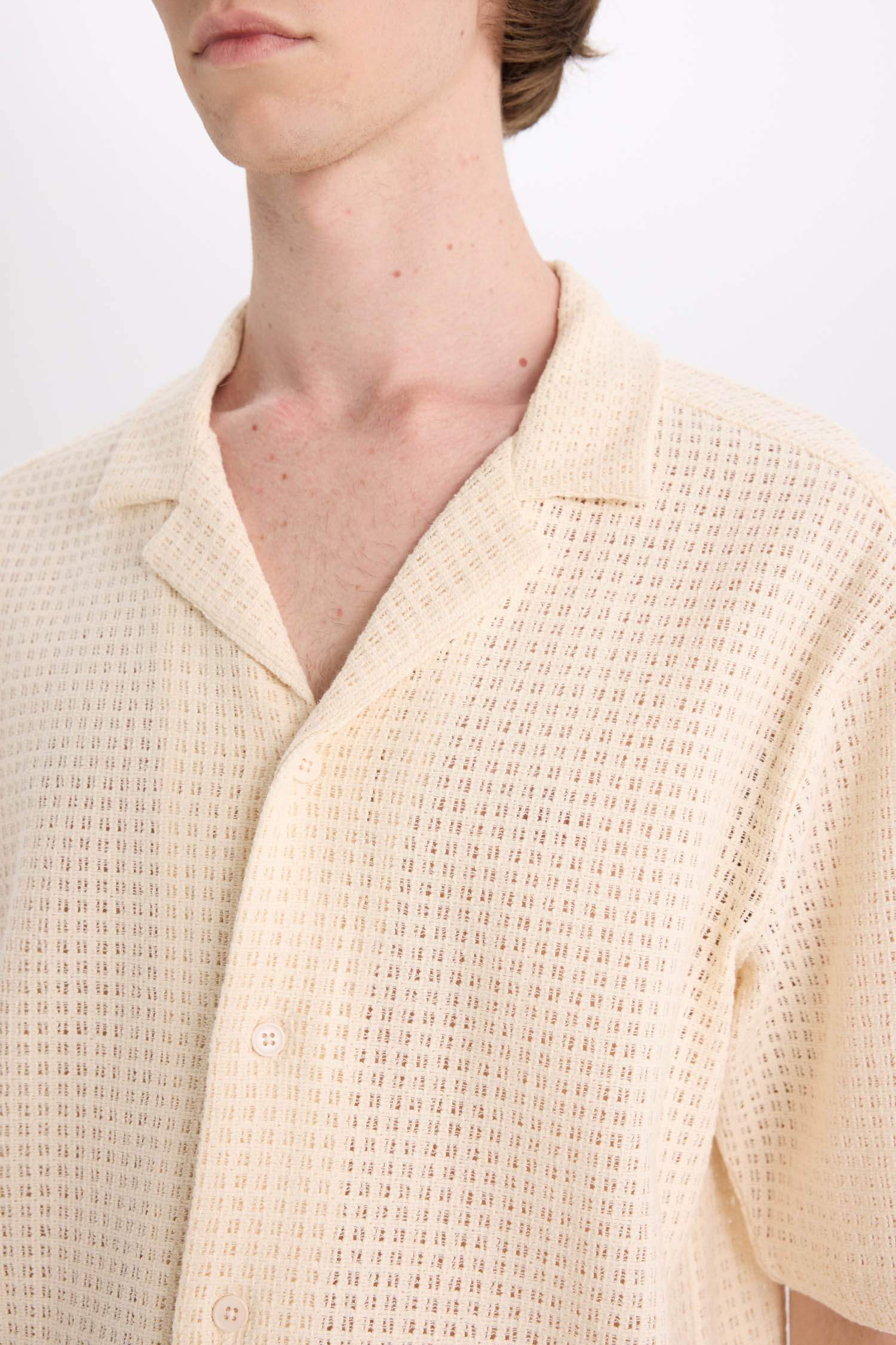 Regular Fit с воротником апаш, с коротким рукавом рубашка