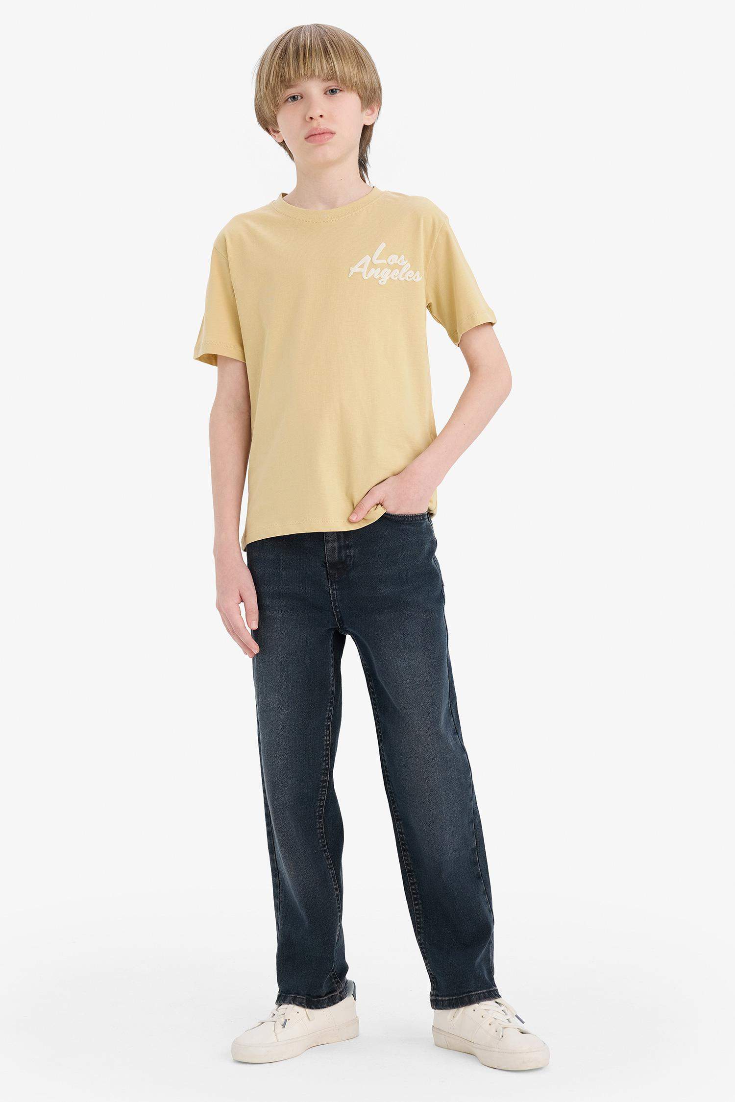 تيشيرت نص كم مطبوعة قصة عادية بياقة مستديرة