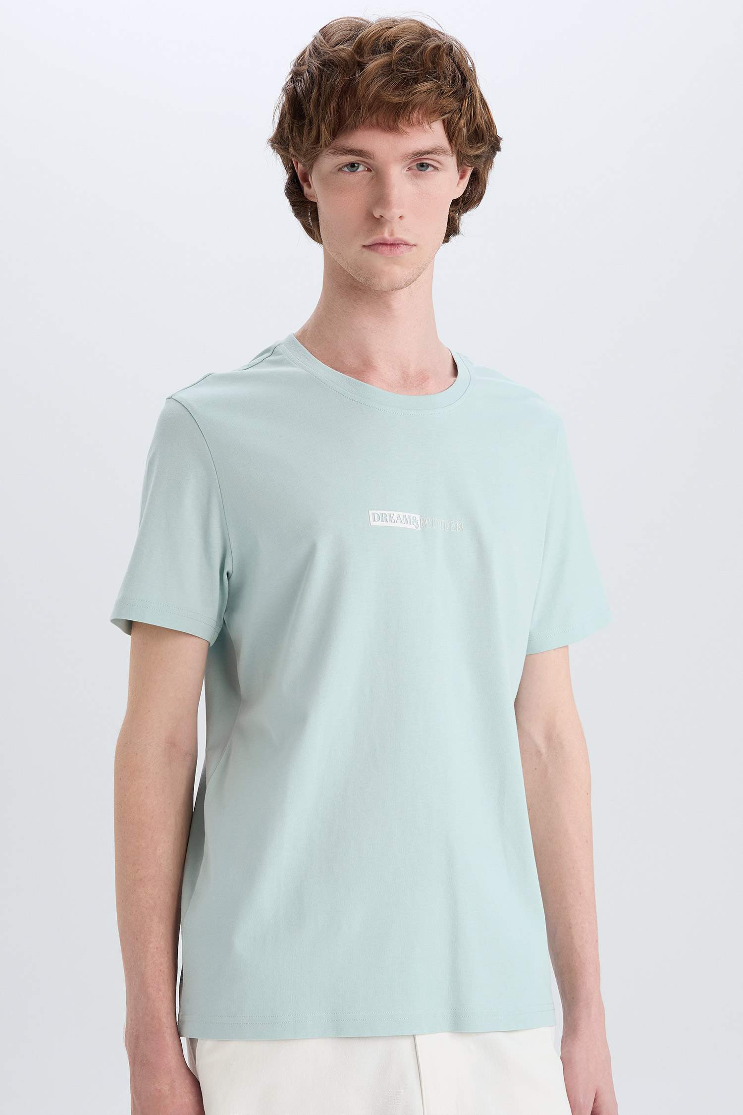 Узкая посадка футболка с круглым вырезом и короткими рукавами с принтом