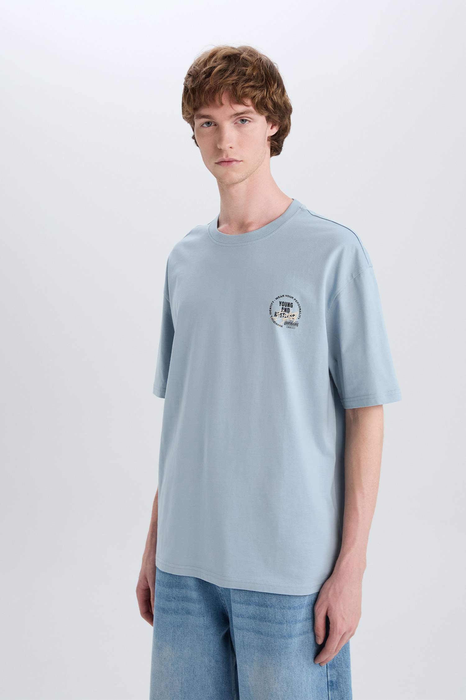 تيشيرت قطن أوفر سايز مطبوع برقبة مستديرة