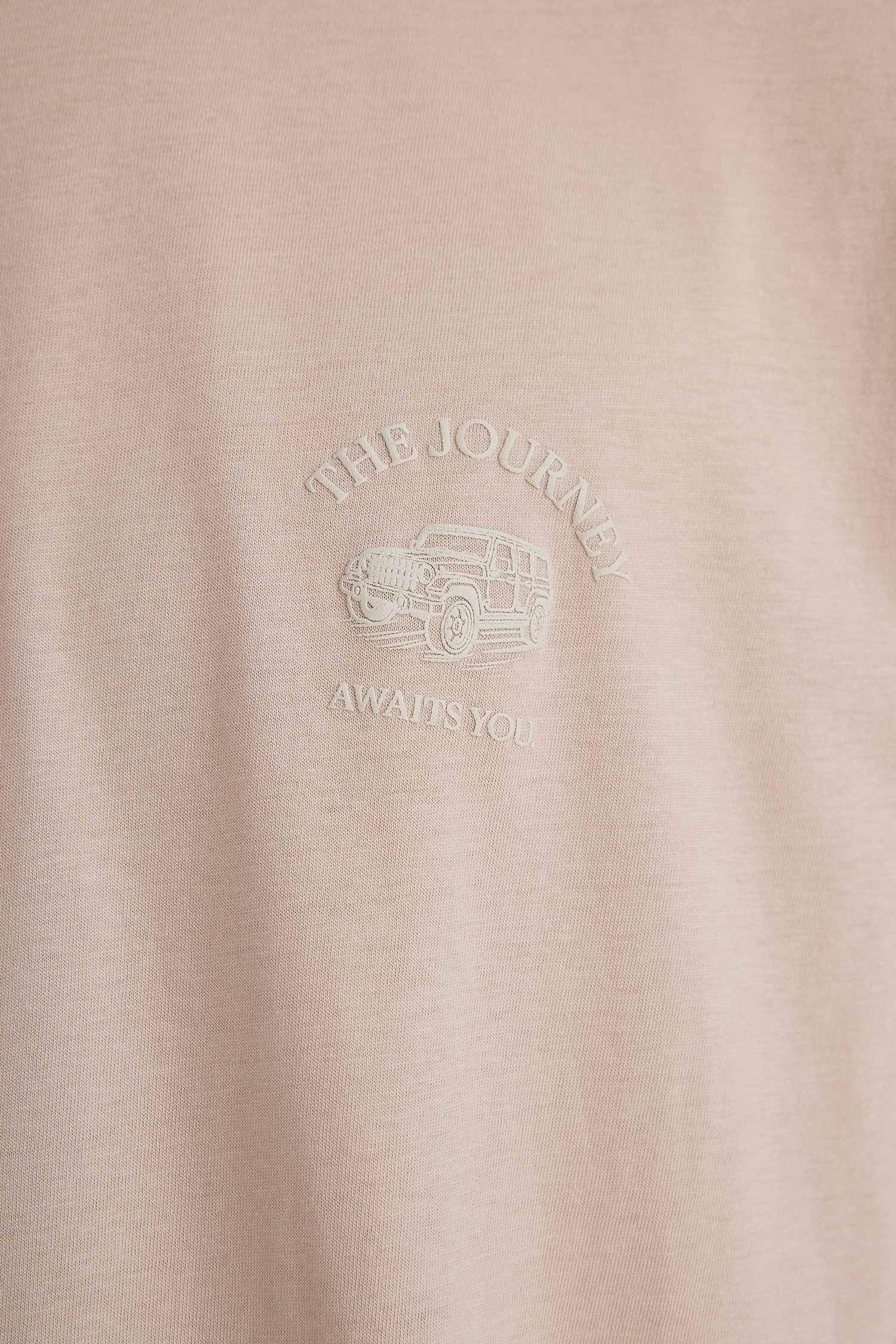 %100 Pamuk Oversize Geniş Kalıp Bisiklet Yaka Sırt Baskılı Kısa Kollu Tişört