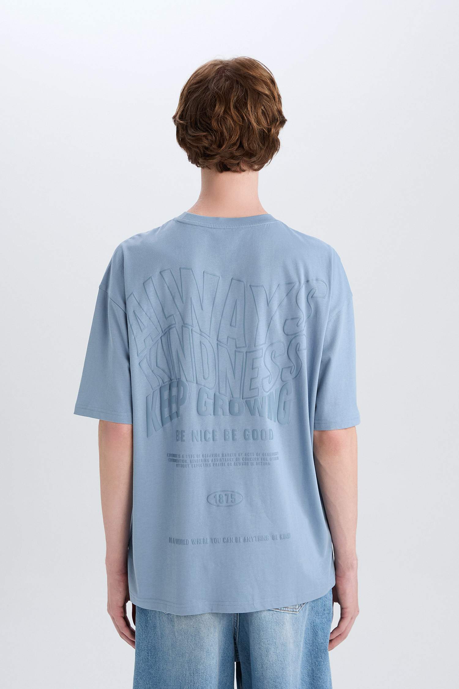 Футболка оверсайз с круглым вырезом и короткими рукавами с принтом