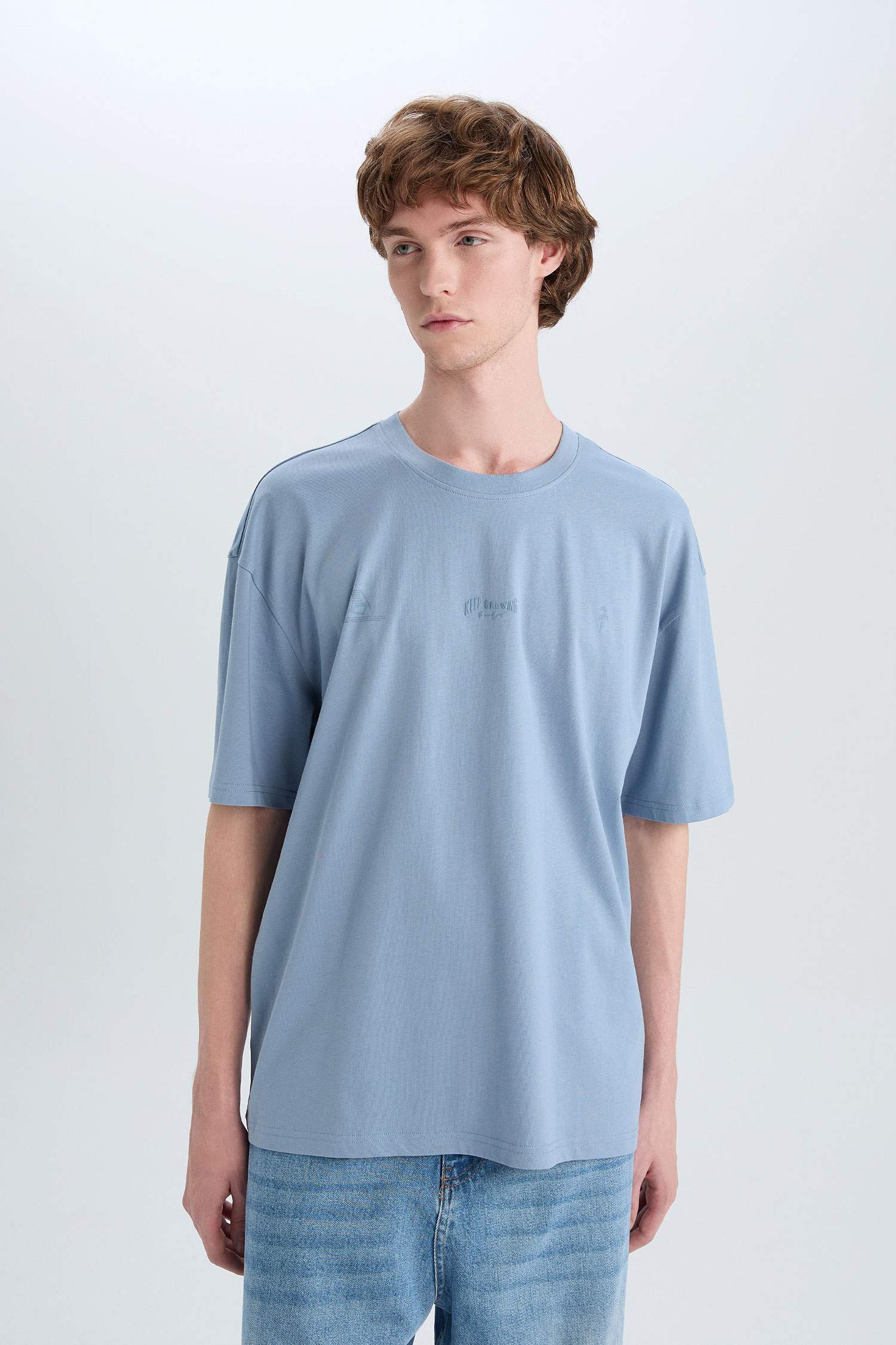 Футболка оверсайз с круглым вырезом и короткими рукавами с принтом