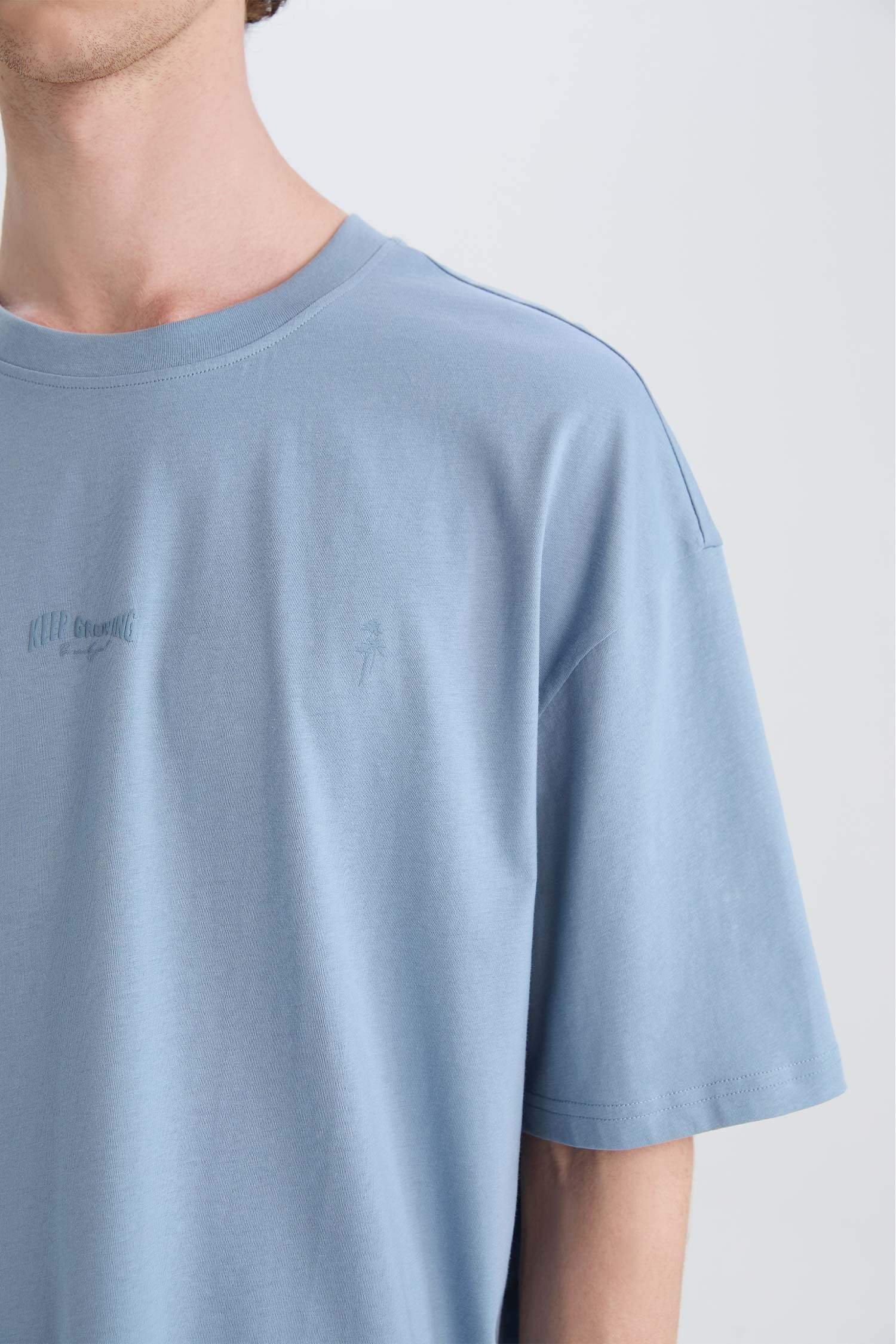 Футболка оверсайз с круглым вырезом и короткими рукавами с принтом