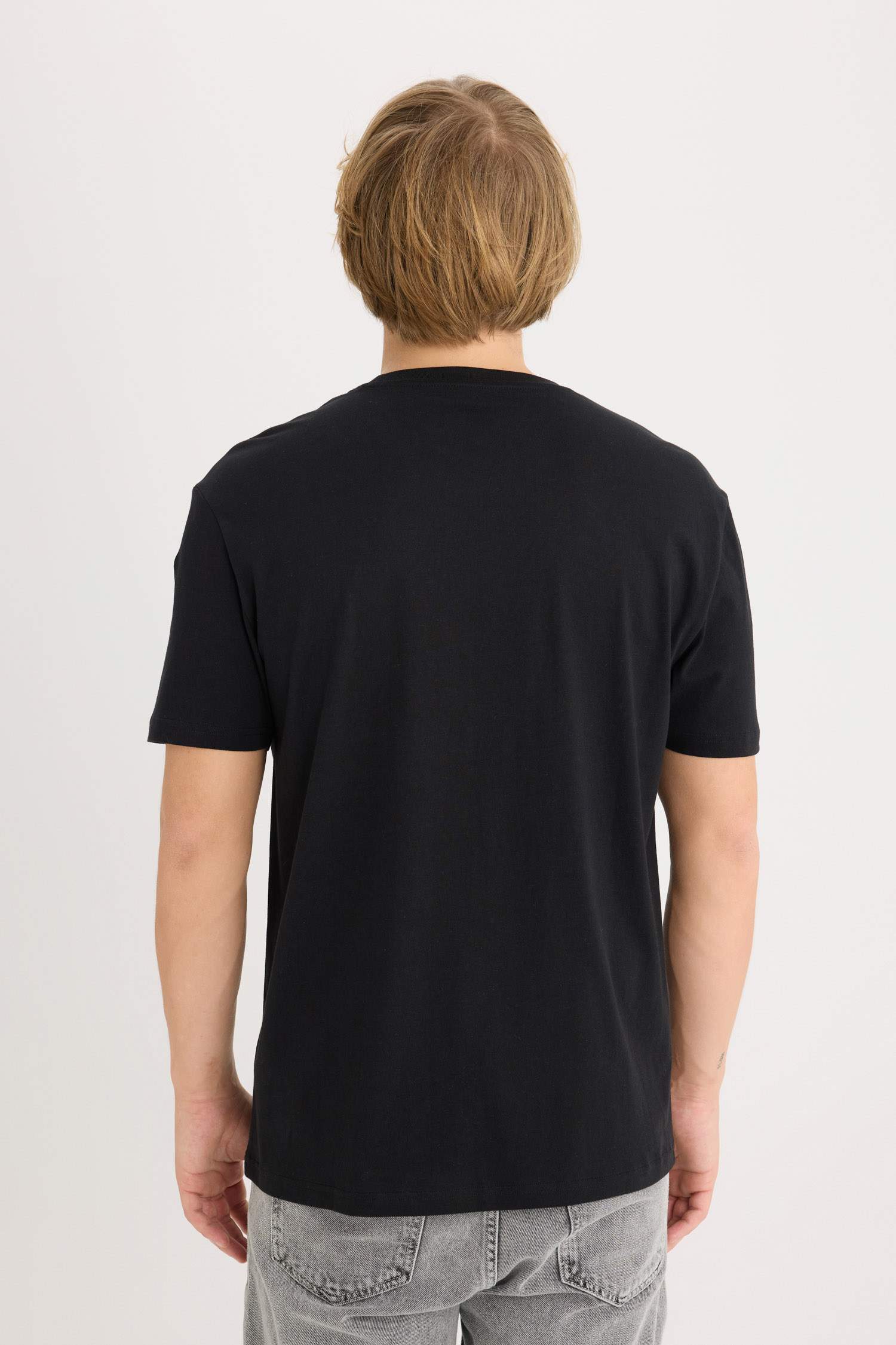 Regular Fit Crew Neck Short Sleeve T-Shirt
