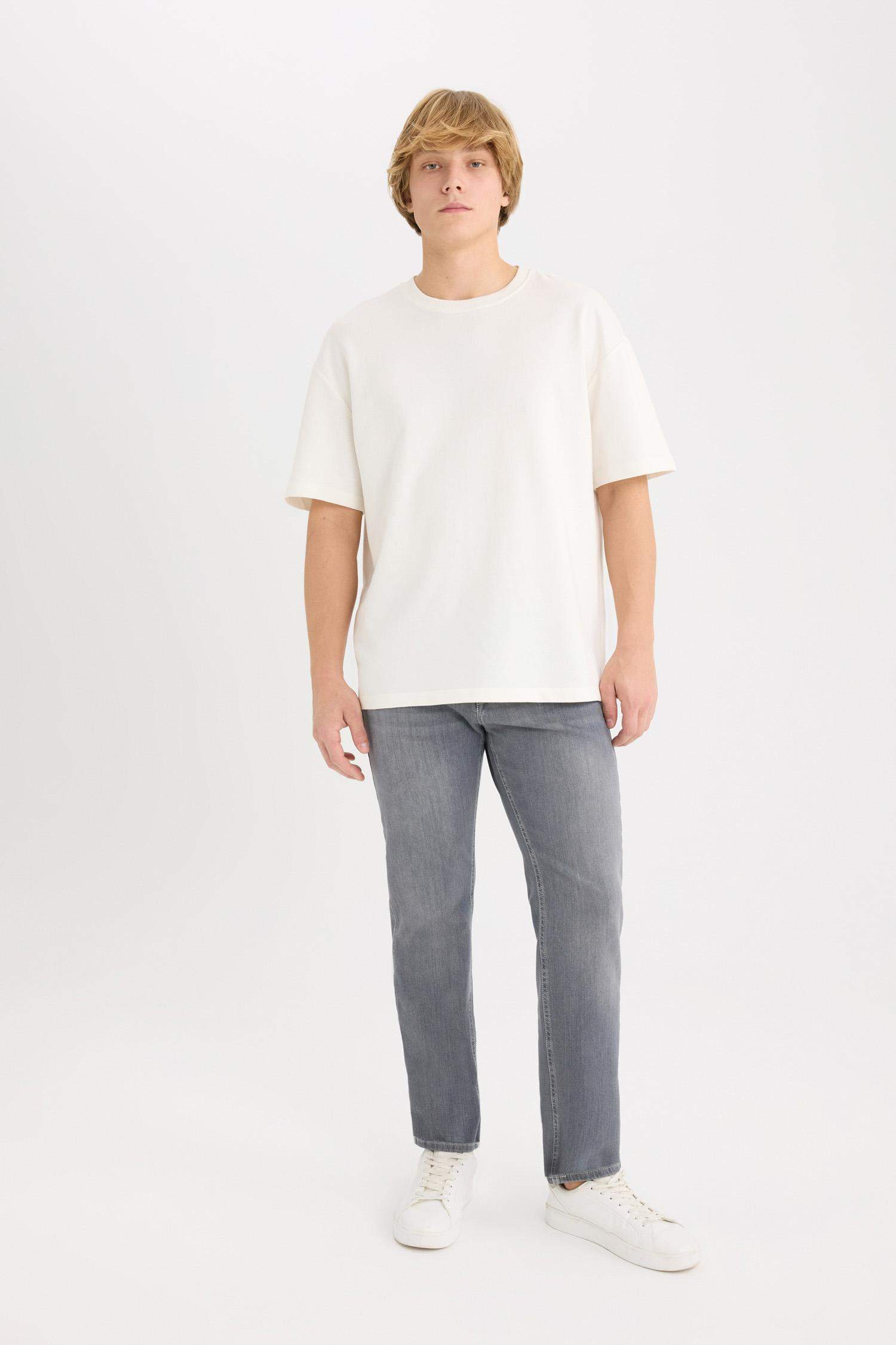 Regular Fit Crew Neck Short Sleeve T-Shirt