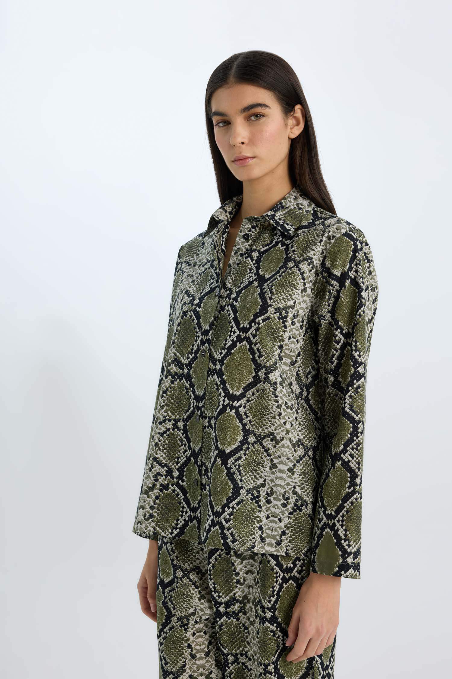 Pijama Takım Poplin Yılan Derisi Desenli Uzun Kollu Üst Beli Lastikli Uzun Alt-Fall in Love