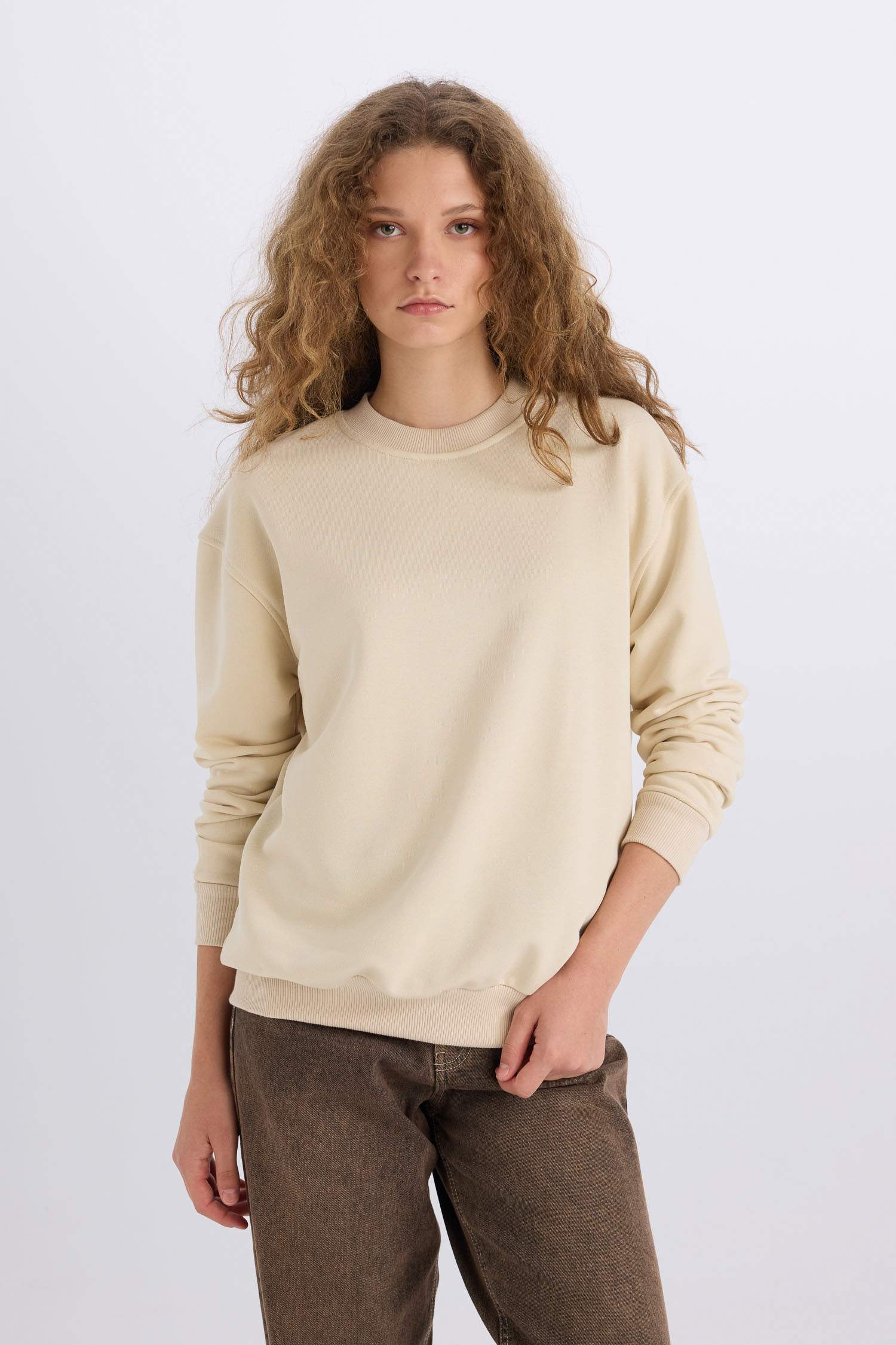 Oversize Geniş Kalıp Bisiklet Yaka Basic Düz Kalın Sweatshirt