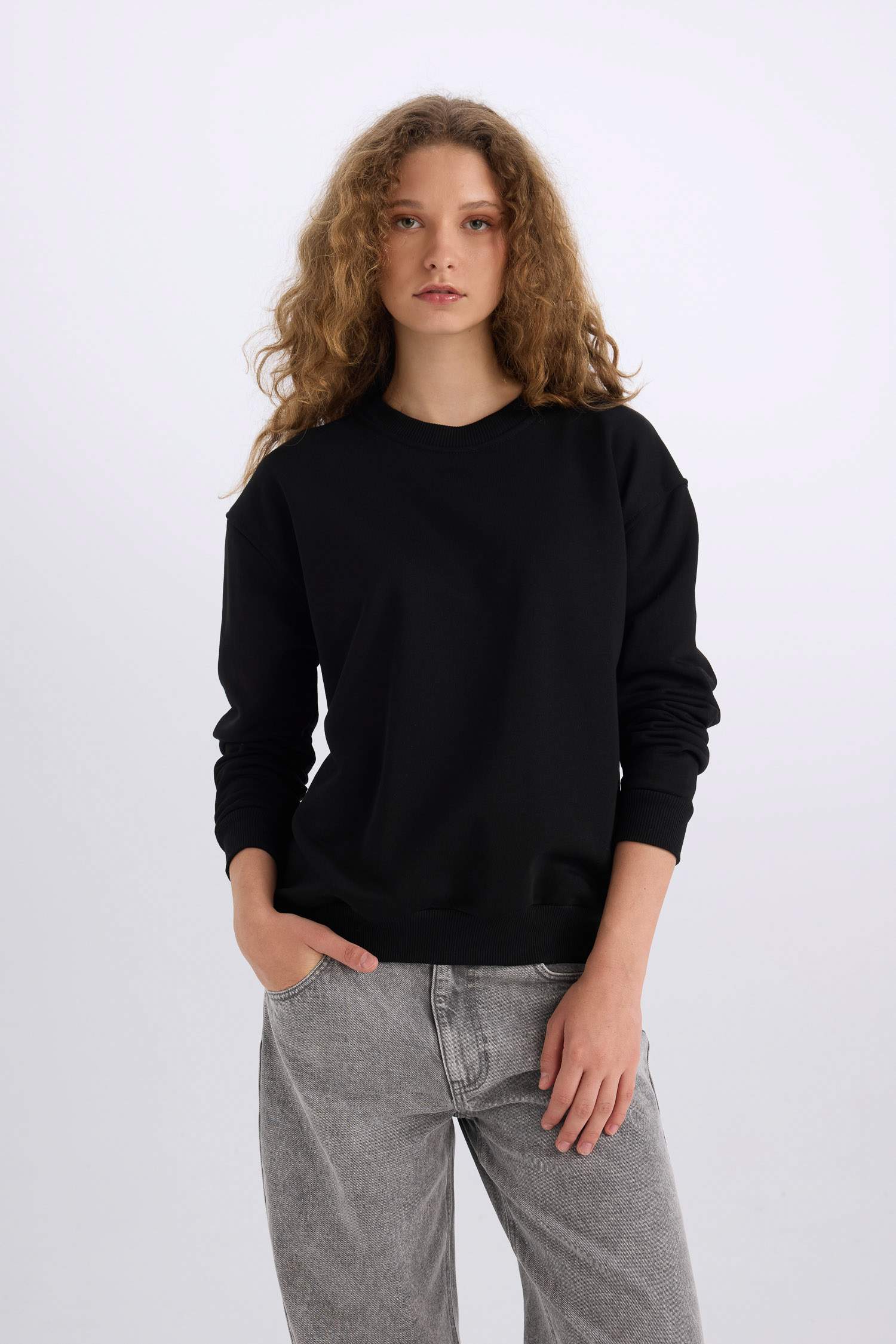 Oversize Geniş Kalıp Bisiklet Yaka Basic Düz Kalın Sweatshirt