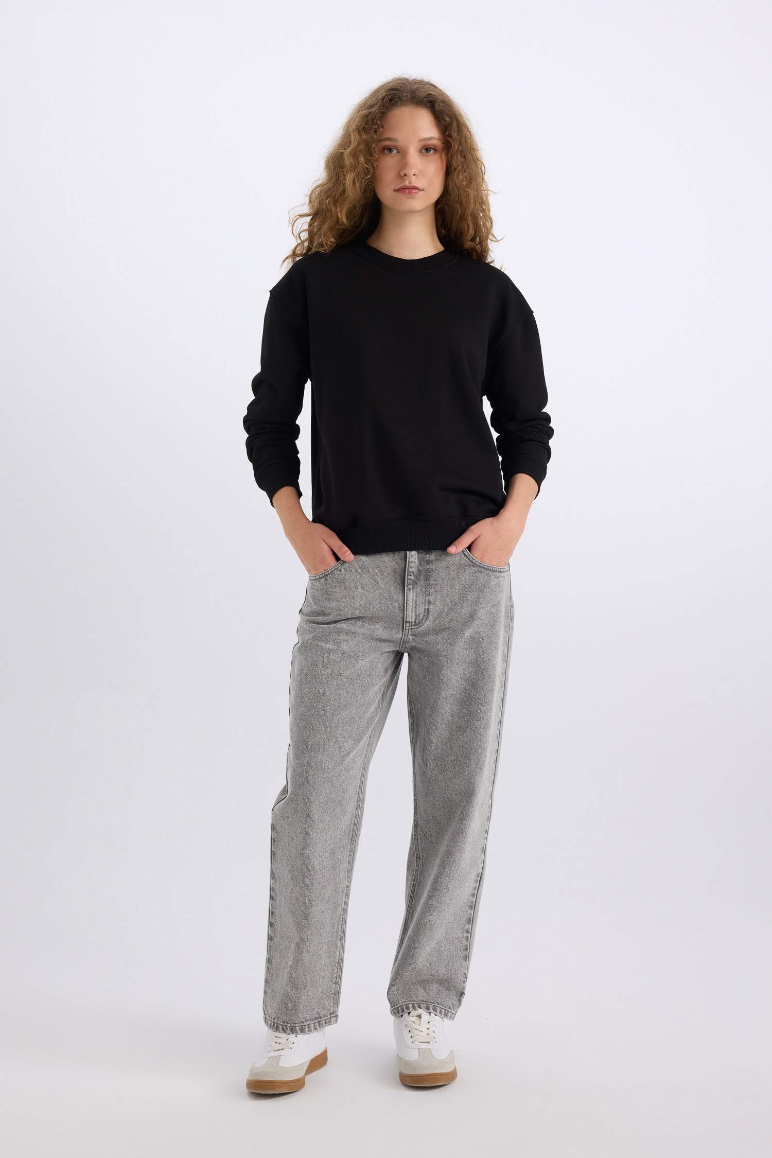 Oversize Geniş Kalıp Bisiklet Yaka Basic Düz Kalın Sweatshirt