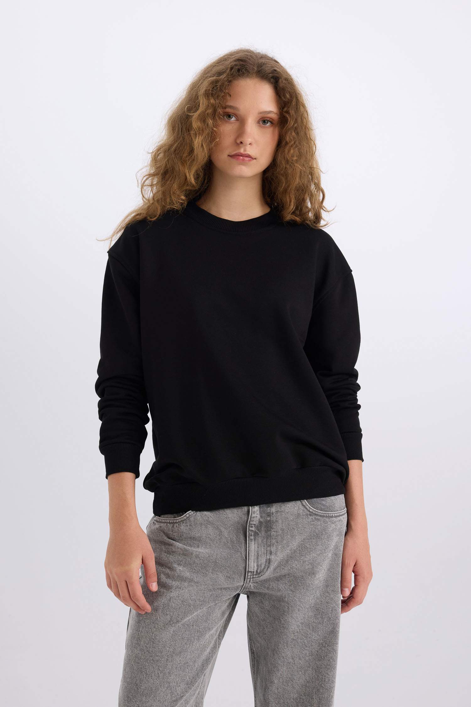 Oversize Geniş Kalıp Bisiklet Yaka Basic Düz Kalın Sweatshirt