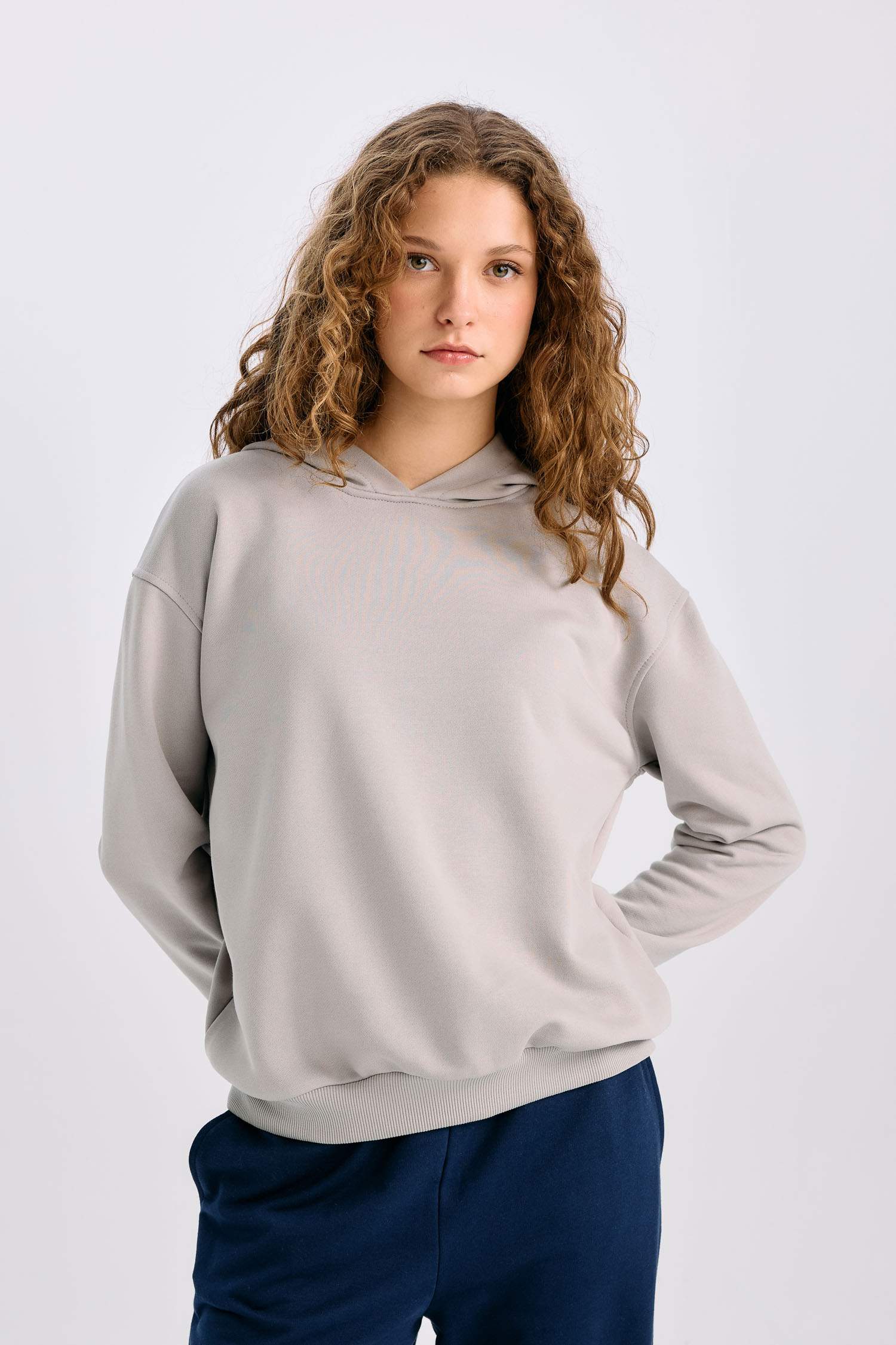 Loose Fit Kapüşonlu Basic Düz Kalın Kumaş Sweatshirt