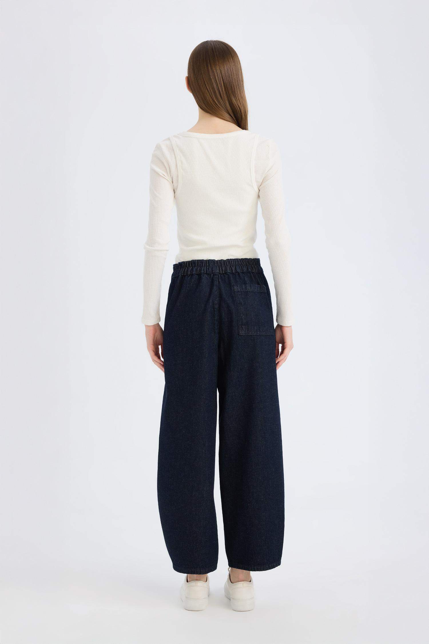 Barrel Fit Beli Lastikli Bilek Boy Cepli Yumuşak Jean Pantolon