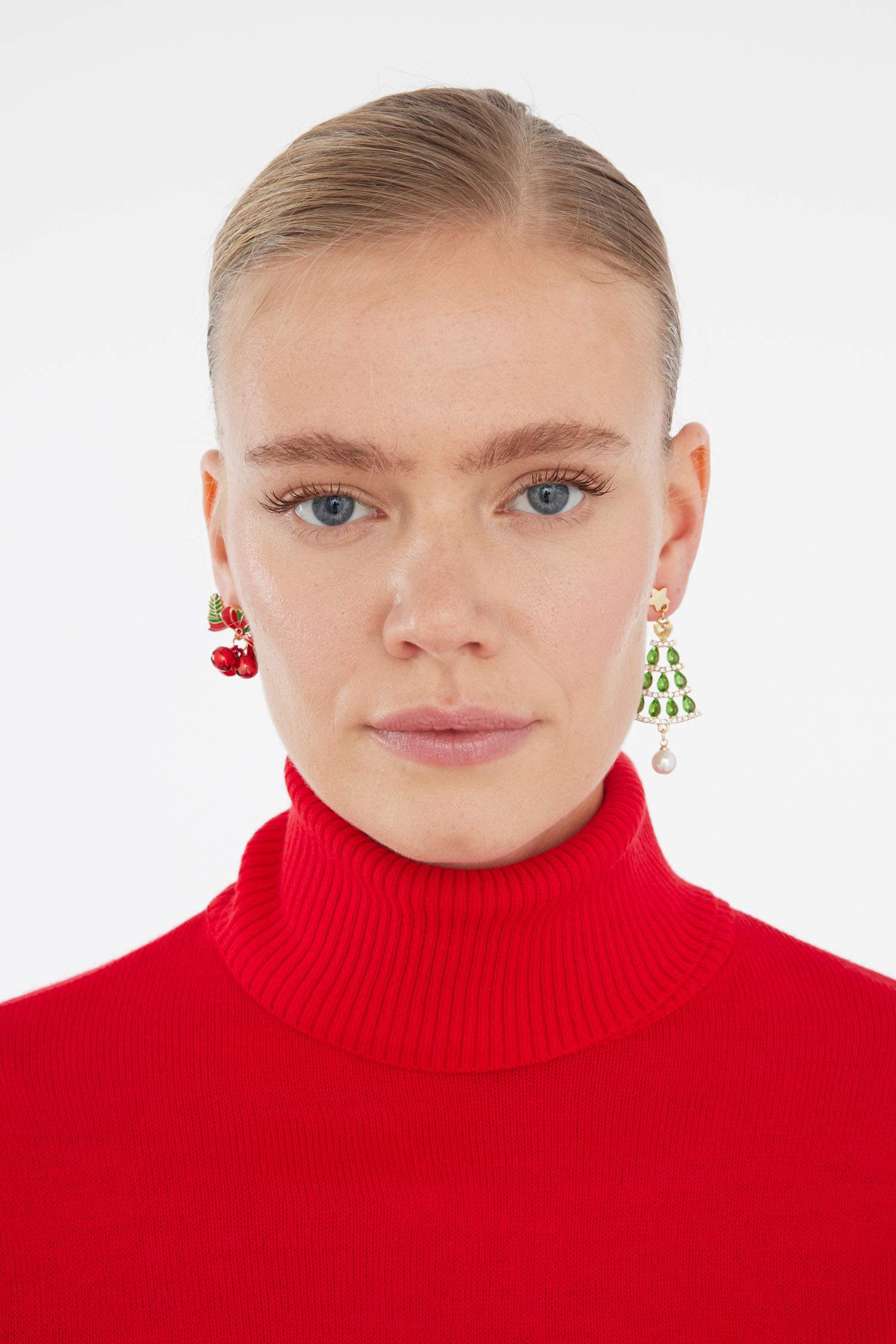 Kadın Yılbaşı Ağacı Temalı Küpe