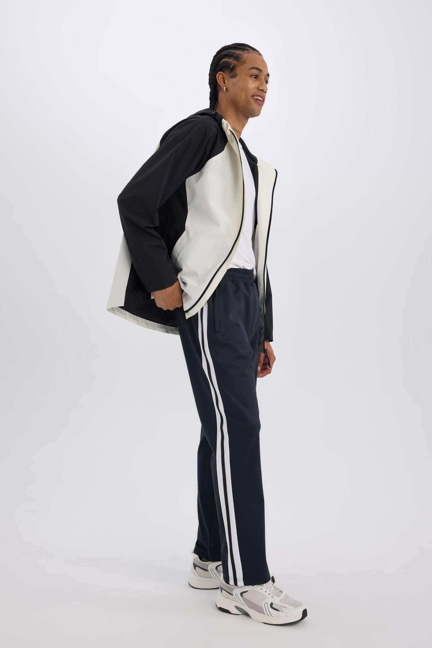 DeFactoFit Sporcu Jogger Eşofman Altı Standart Fit Standart Paça Skuba Dalgıç Kumaş Beli Lastikli Düz Paça