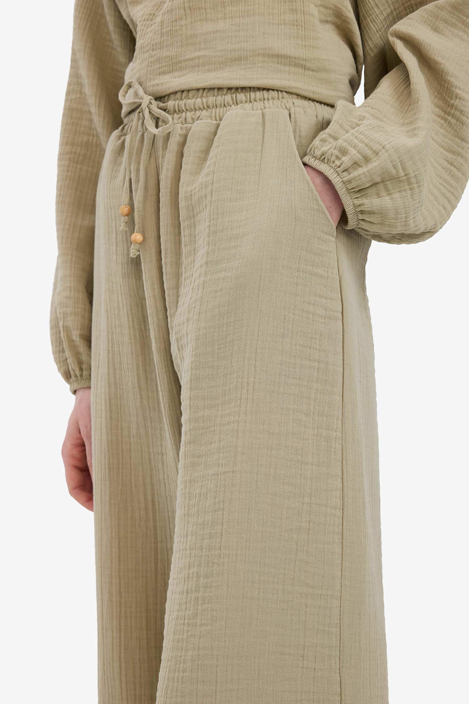 Double Pocket High Waist Wide Leg Muslin Fabric Trousers