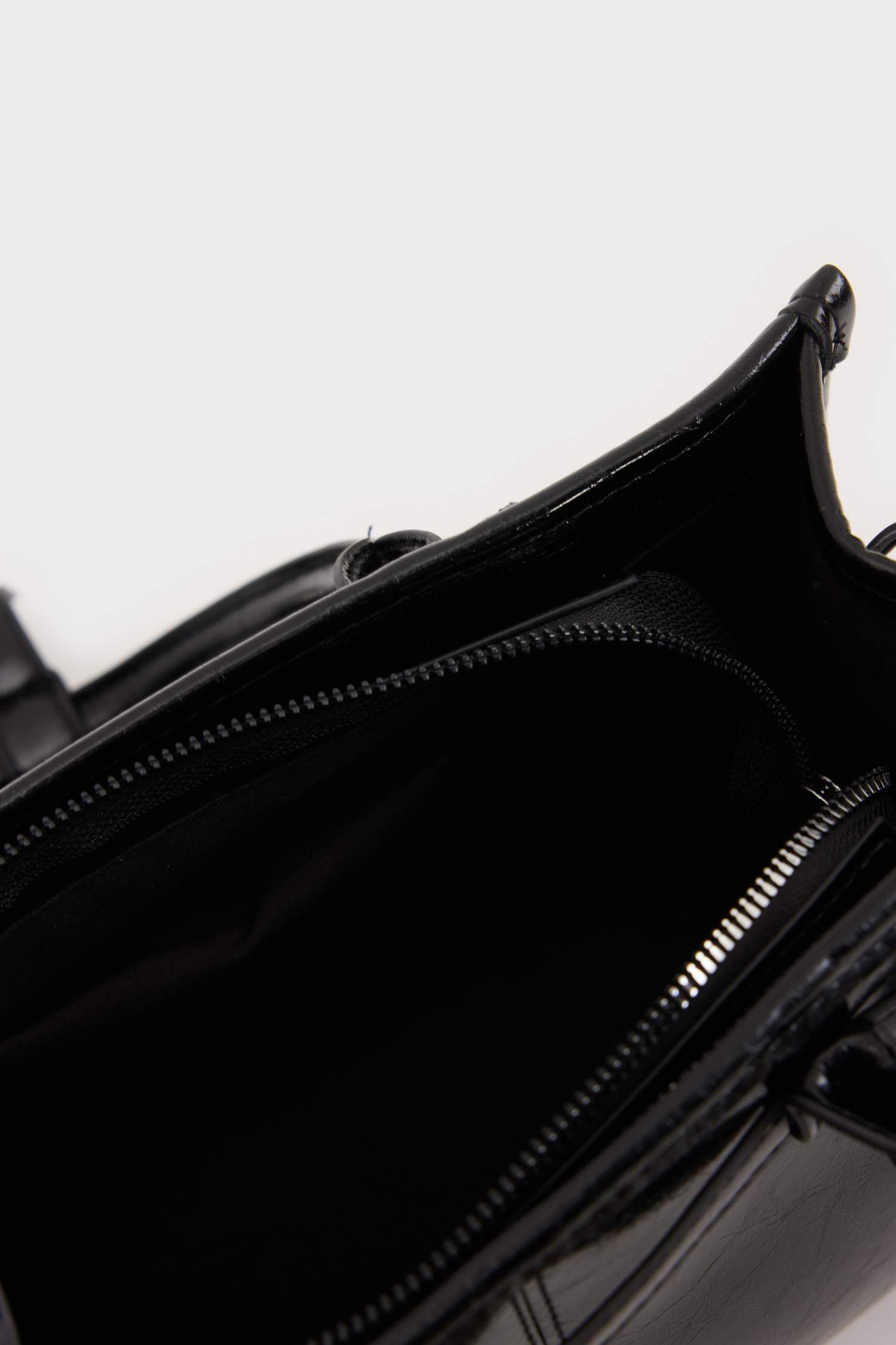 جنطة كتف نسائي