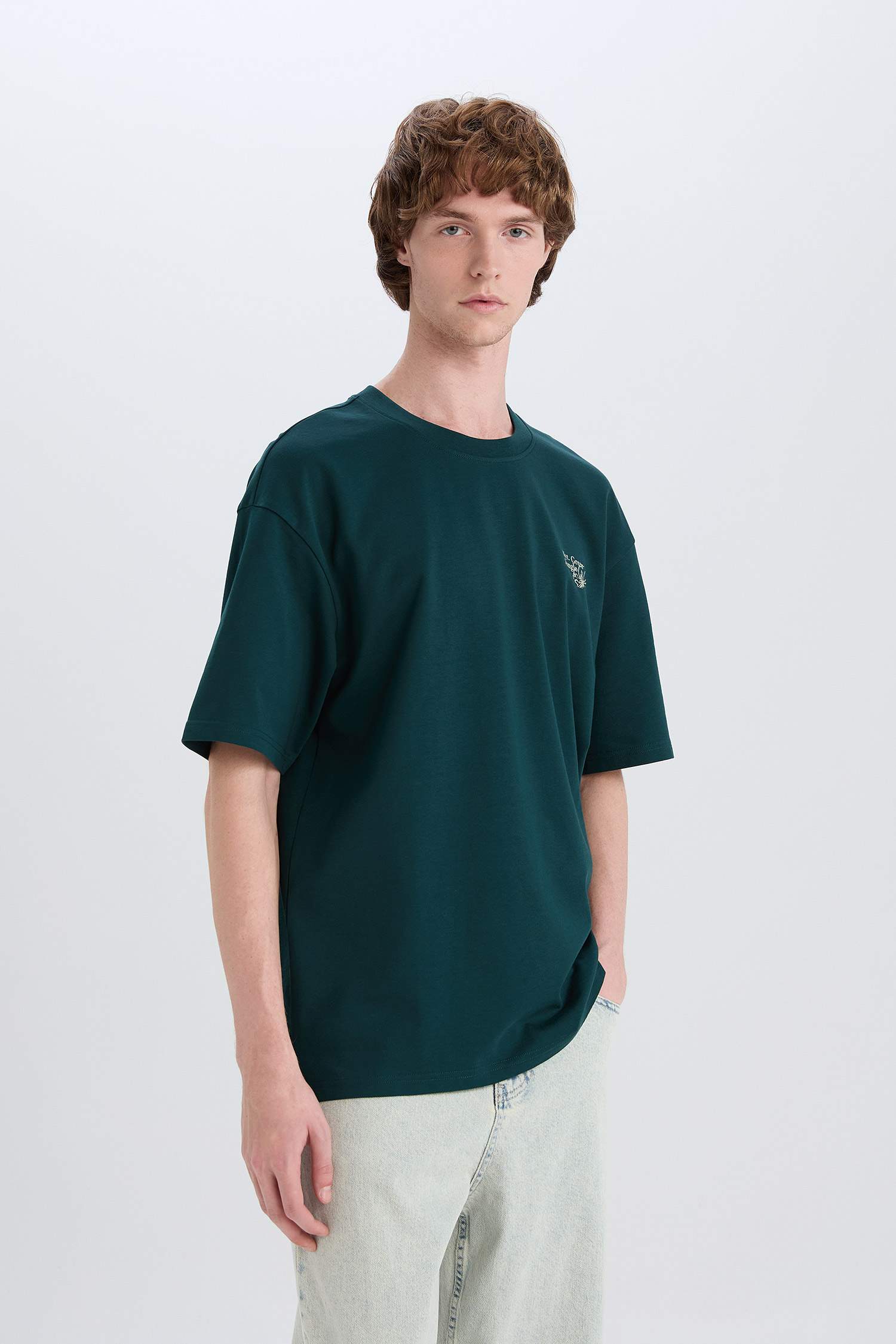 %100 Pamuk Boxy Fit Bisiklet Yaka Sırt Baskılı Kısa Kollu Tişört