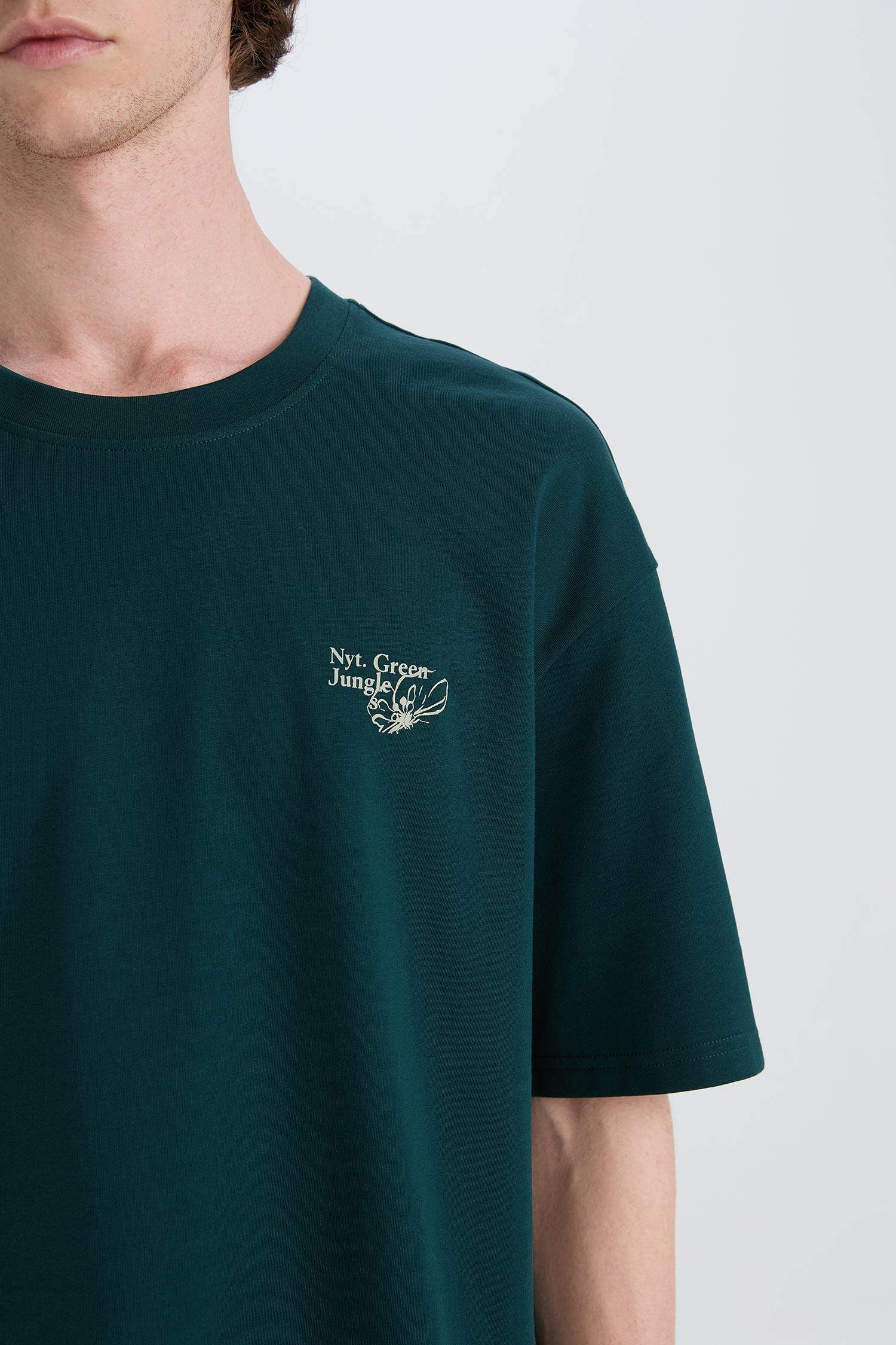 %100 Pamuk Boxy Fit Bisiklet Yaka Sırt Baskılı Kısa Kollu Tişört