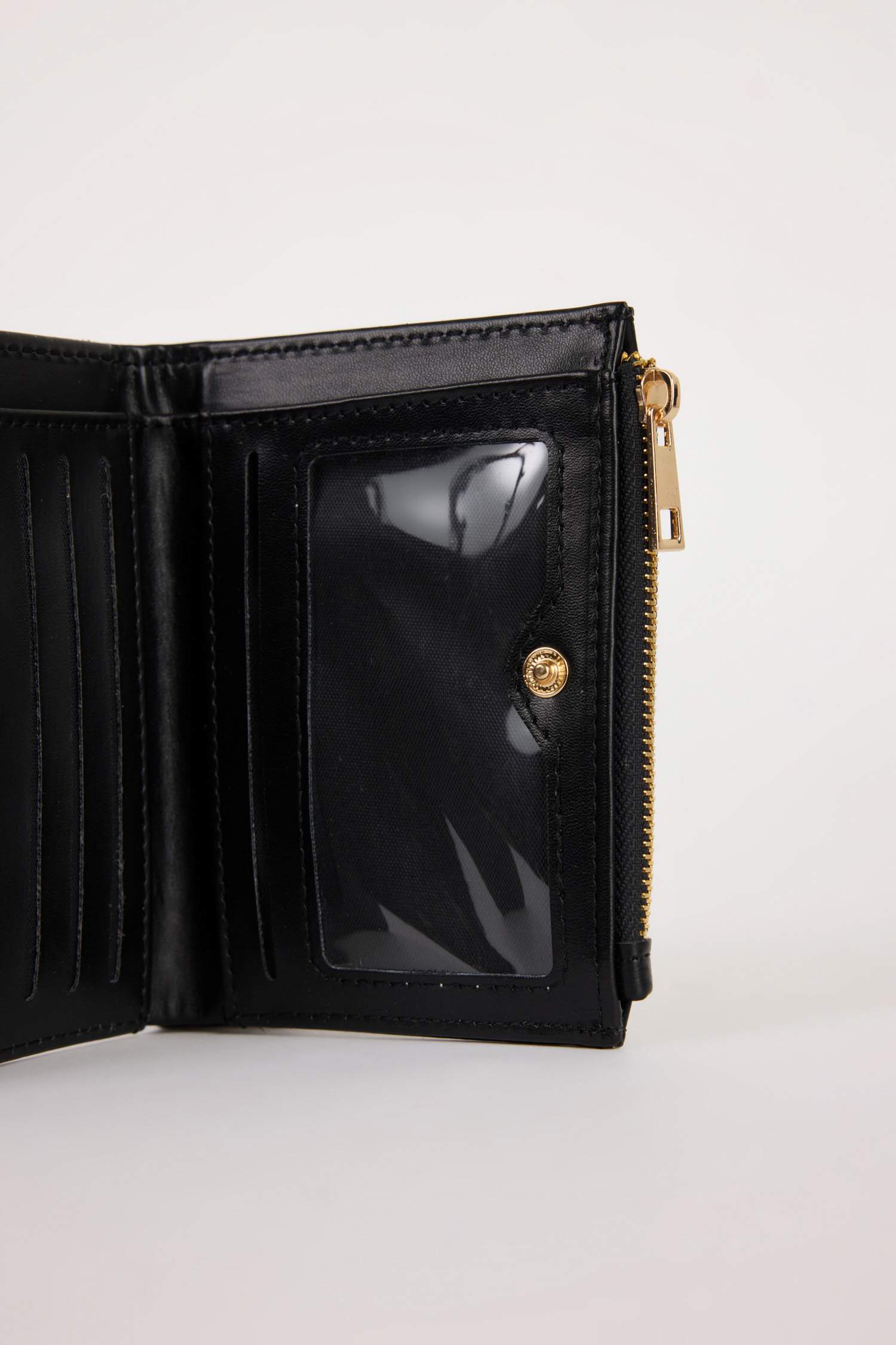 Woman Faux Leather Wallets