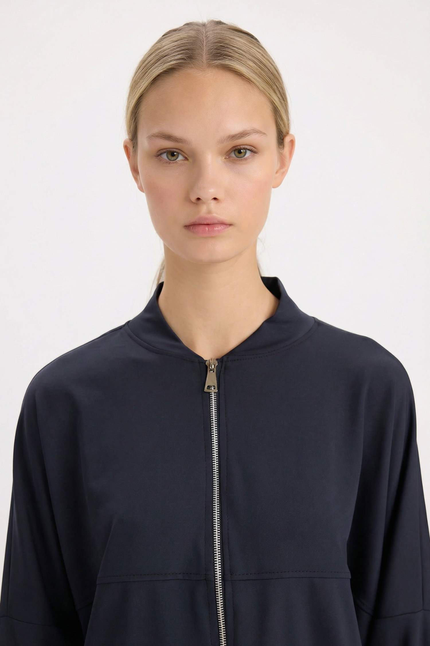 Kolej Yaka Fermuarlı Cepli Basic Düz Bomber Hırka