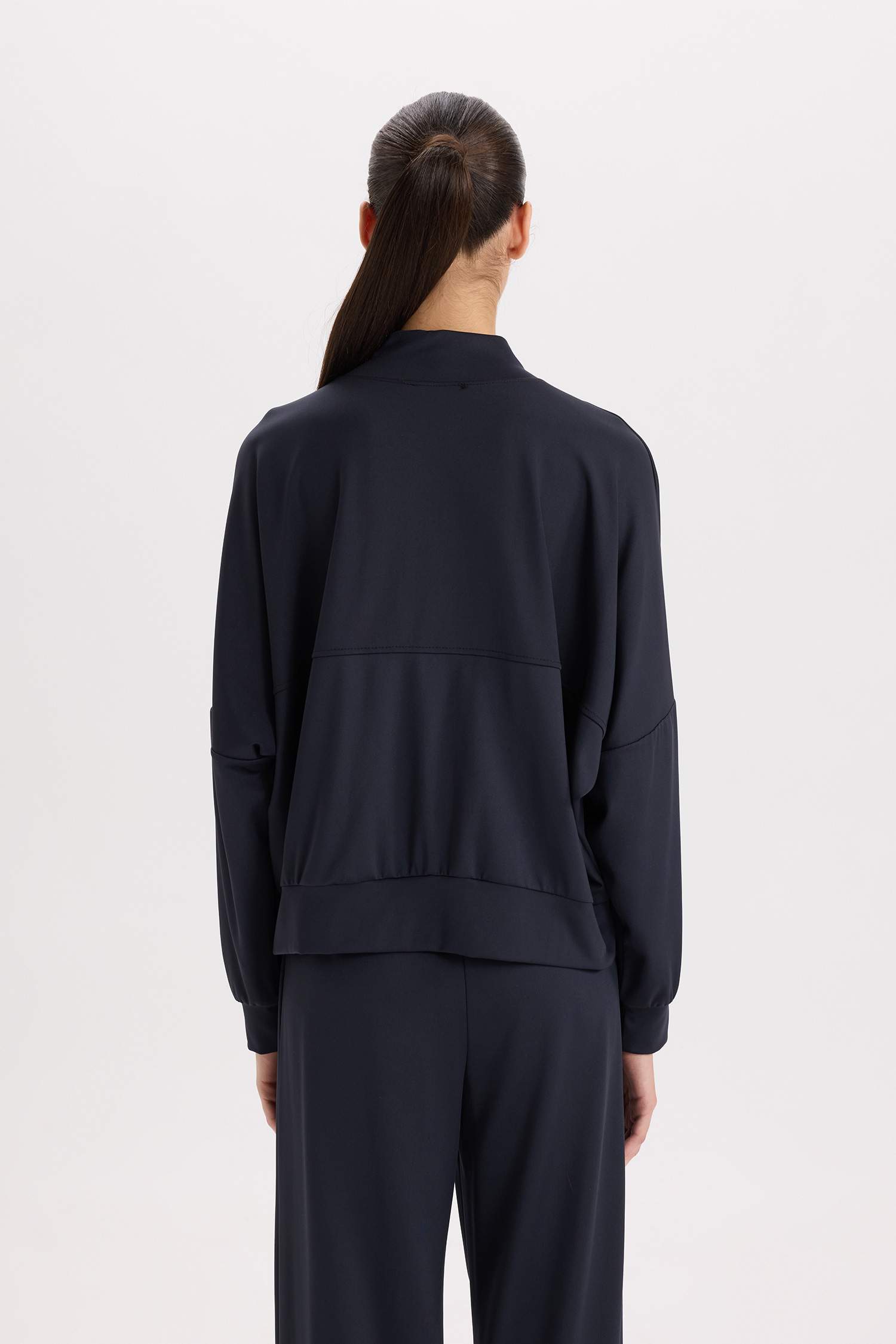 Kolej Yaka Fermuarlı Cepli Basic Düz Bomber Hırka