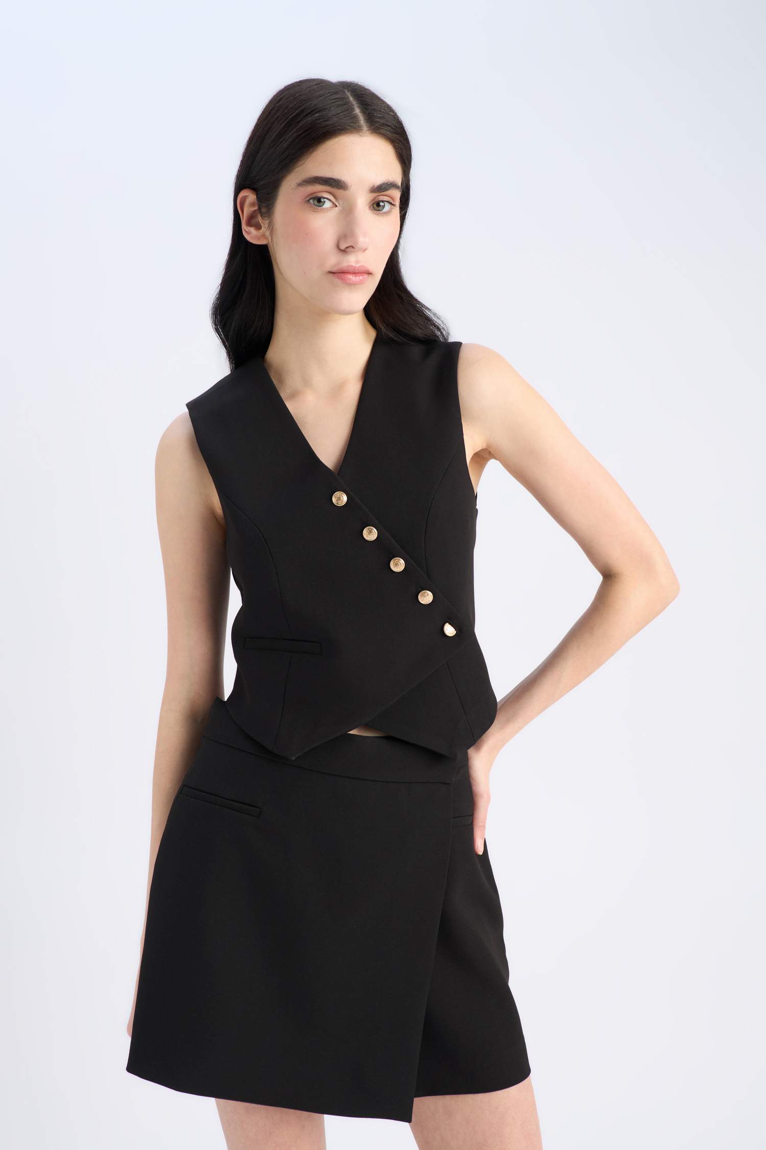 يلك غير متماثل بياخة V