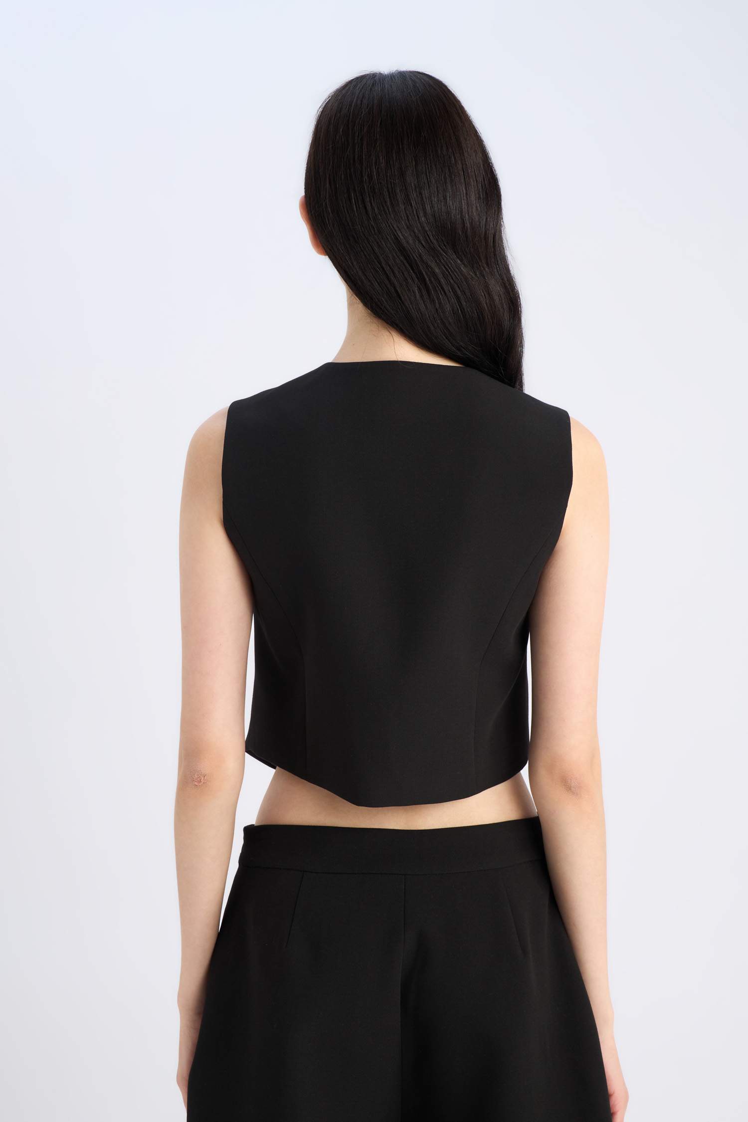 يلك غير متماثل بياخة V