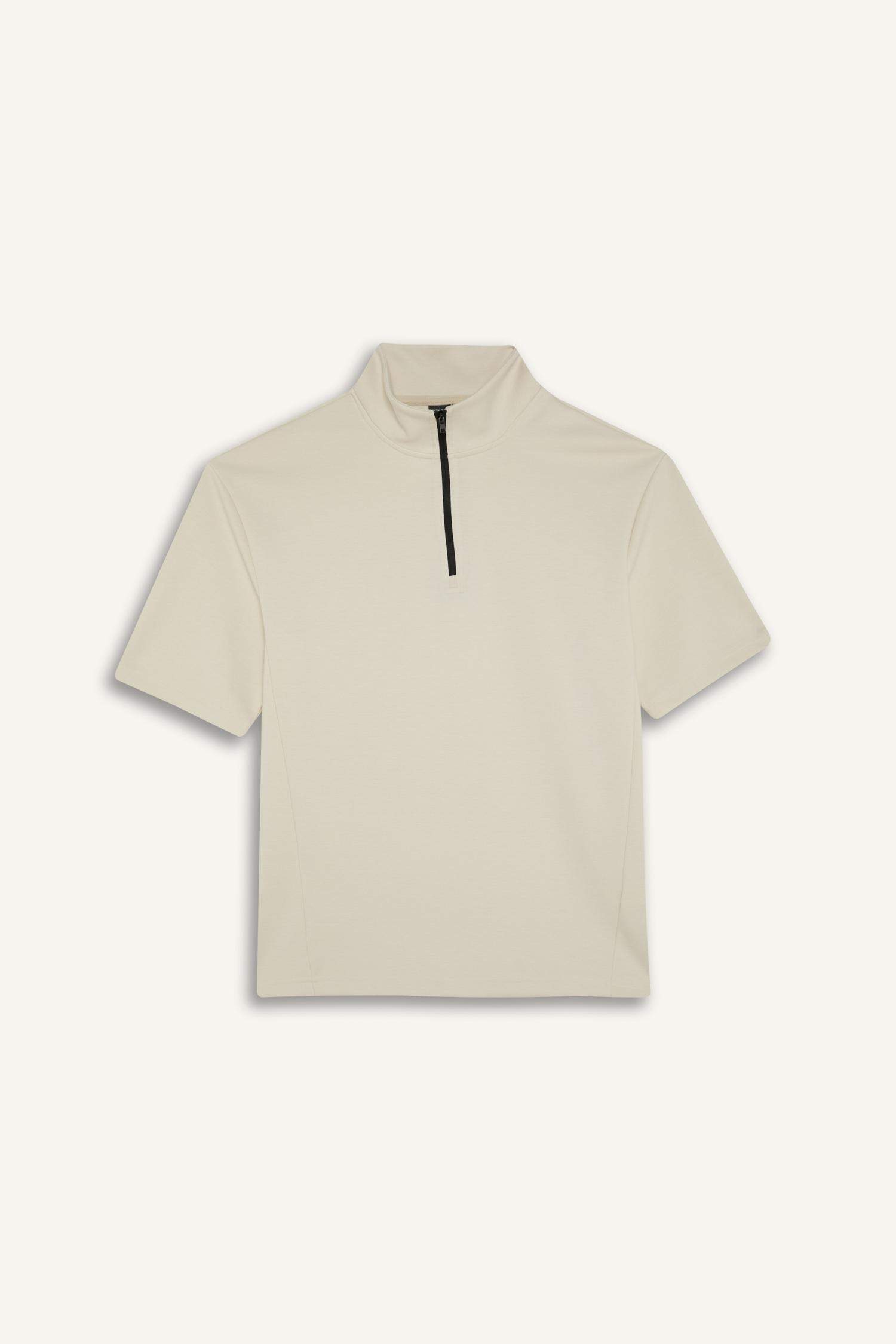 تيشيرت رياضي قماش سكوبا قصة عادية بياخة عالية من DeFactoFit