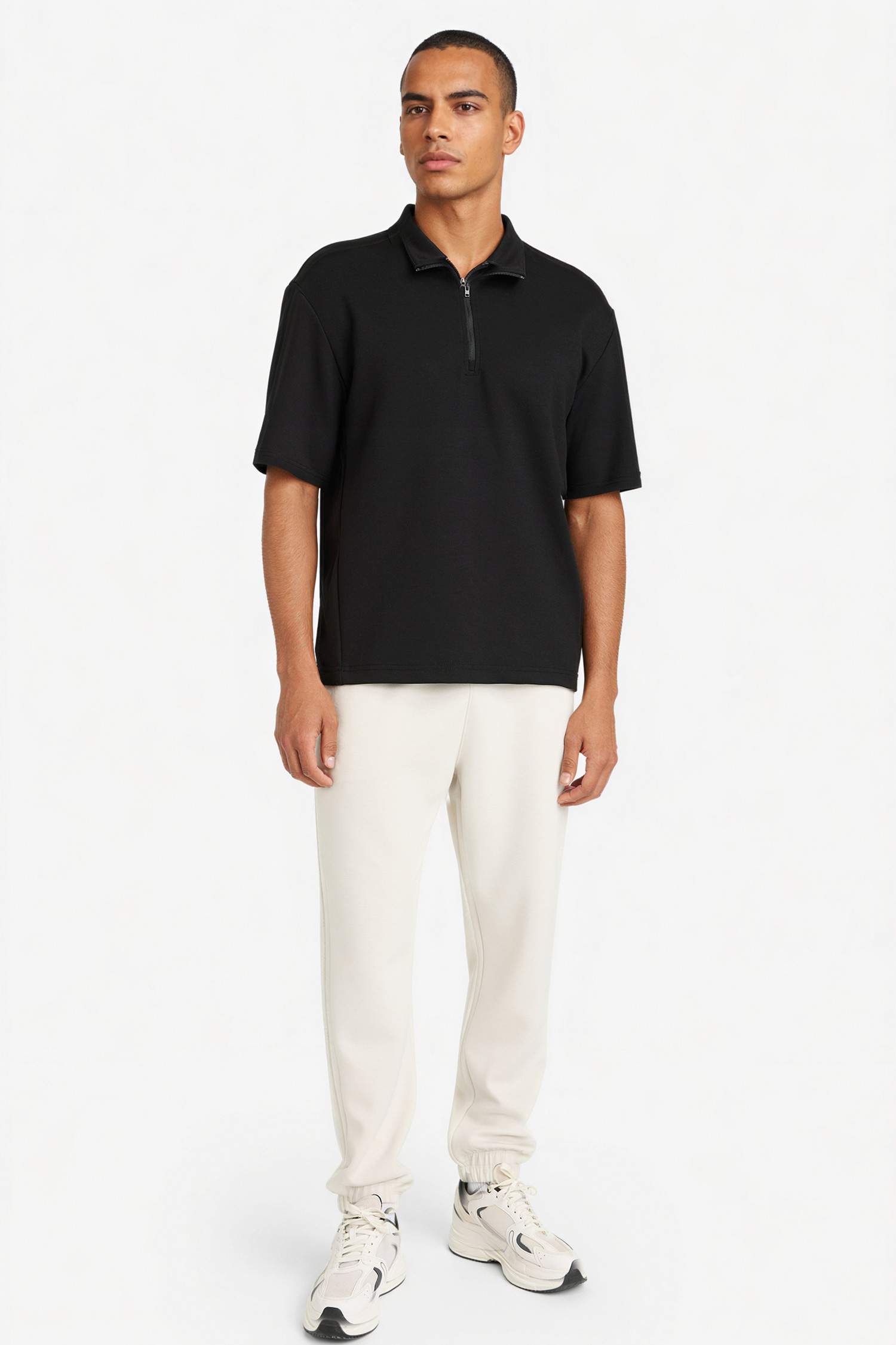 تيشيرت رياضي نص كم قماش سكوبا قصة عادية من DeFactoFit