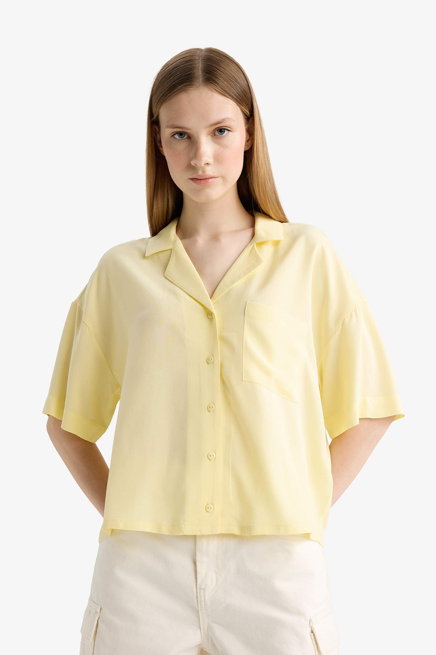 Cropped Fit Pajama Collar Short Sleeve Shirt