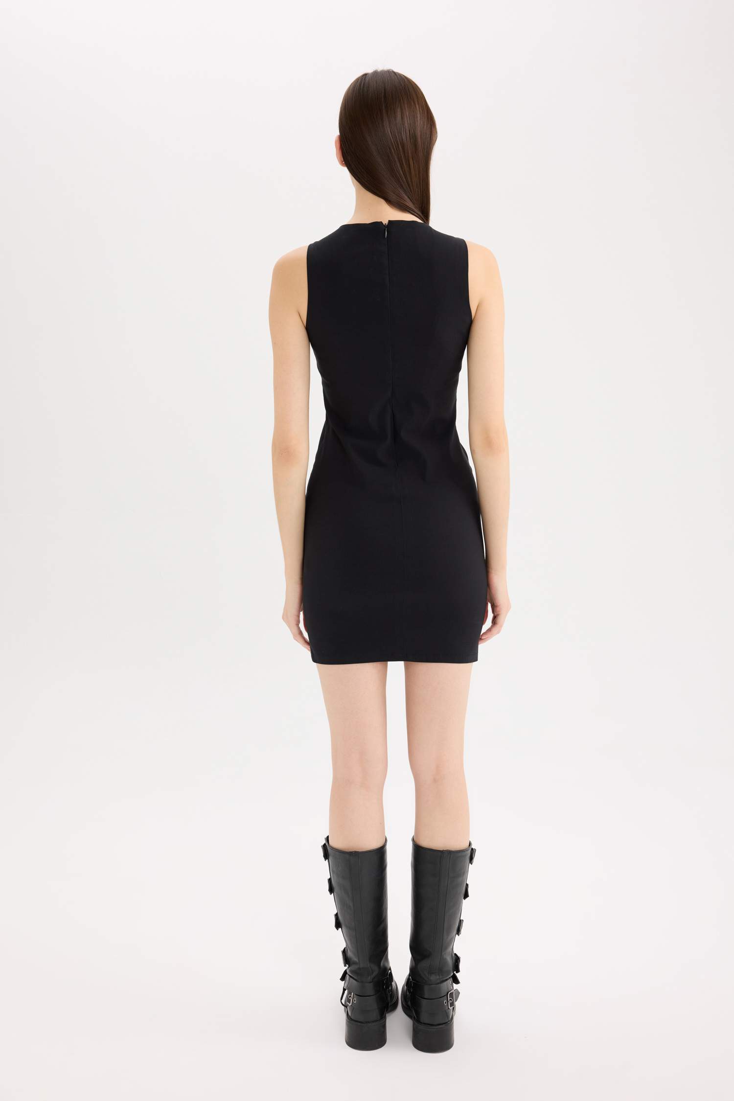 Bodycon Vücudu Saran Bisiklet Yaka Bengalin Kolsuz Mini Elbise