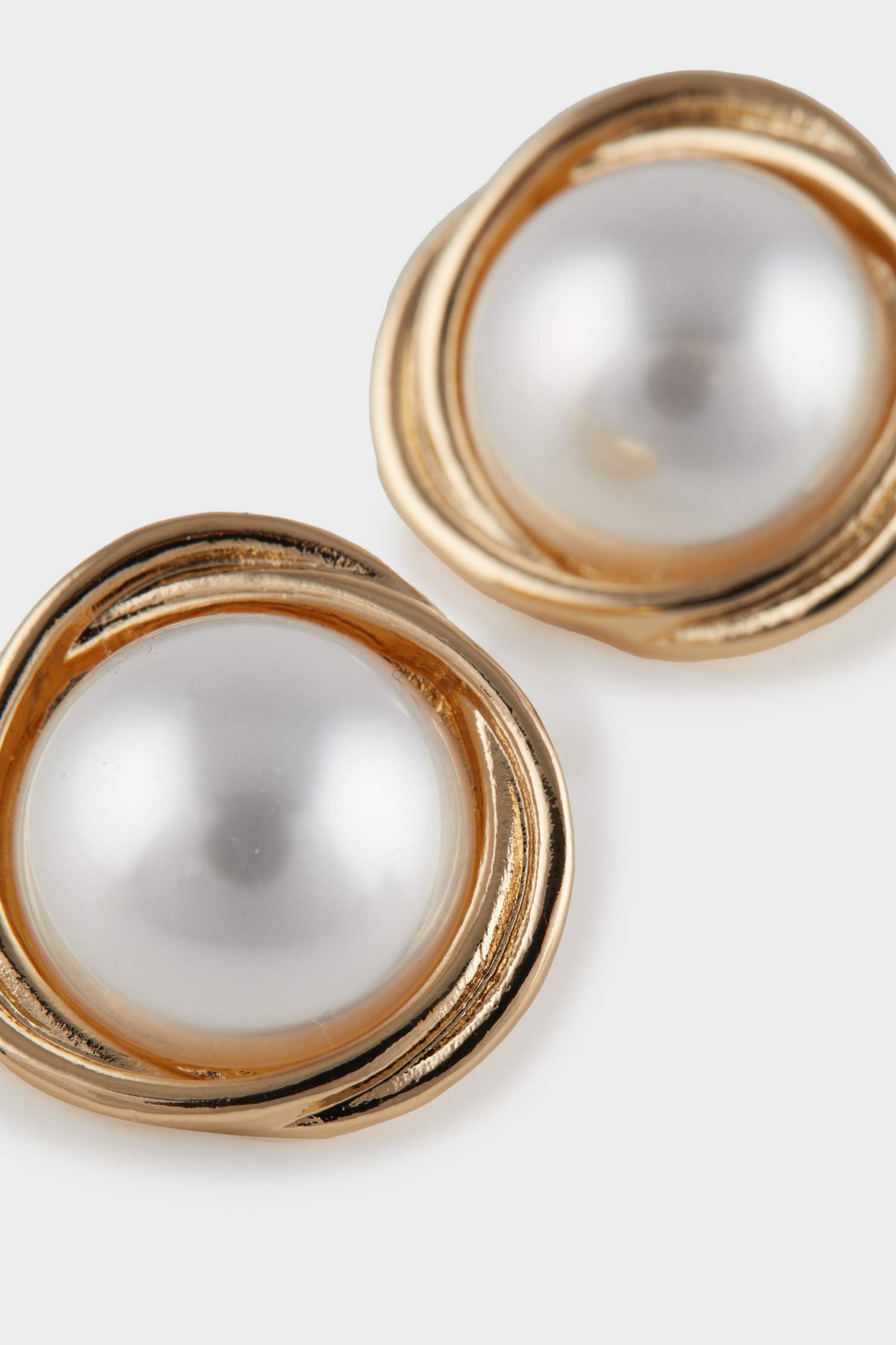 Kadın Gold Detaylı İncili Küpe