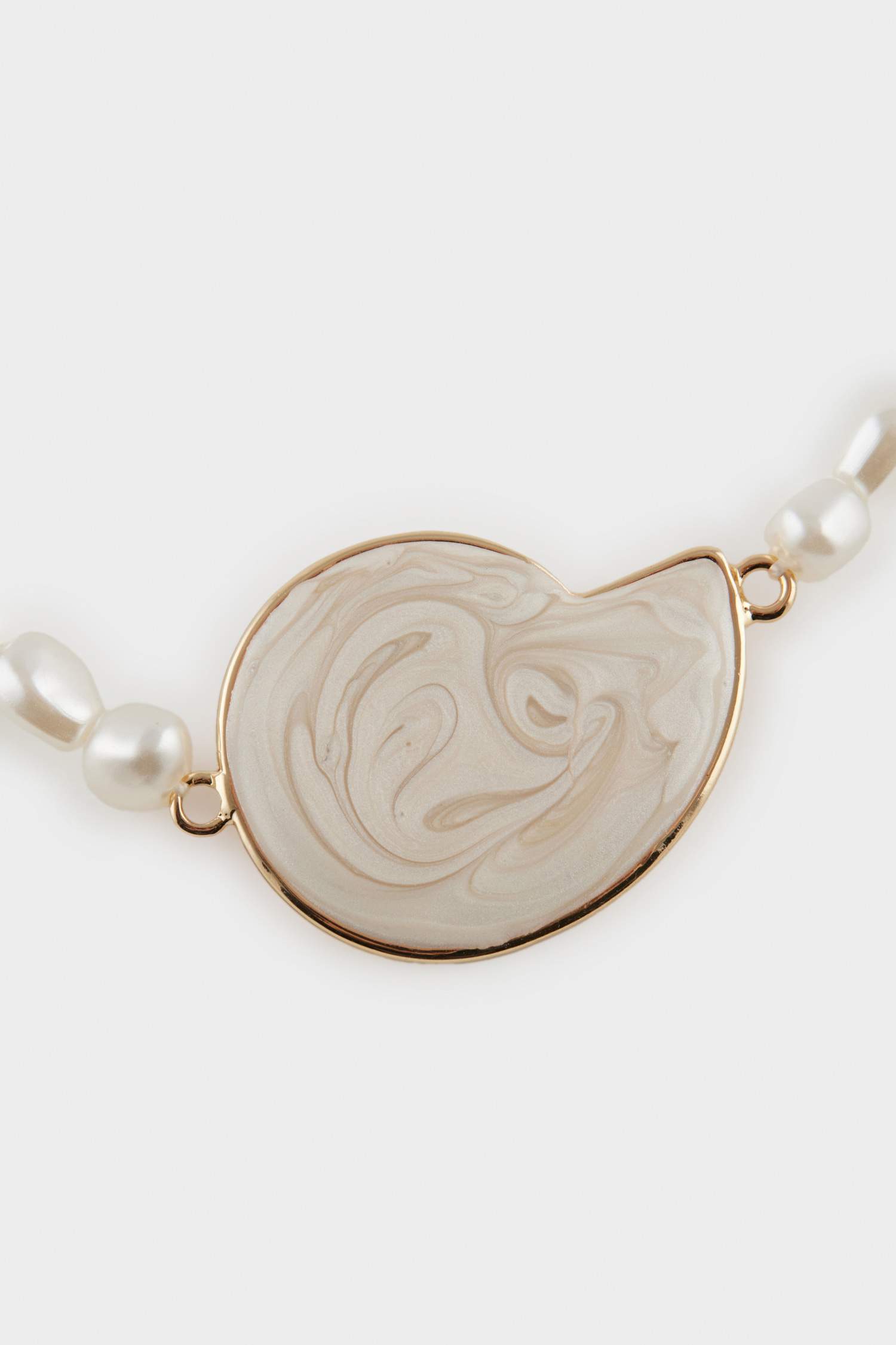 Kadın Mermer Desenli İnci Detaylı Kolye