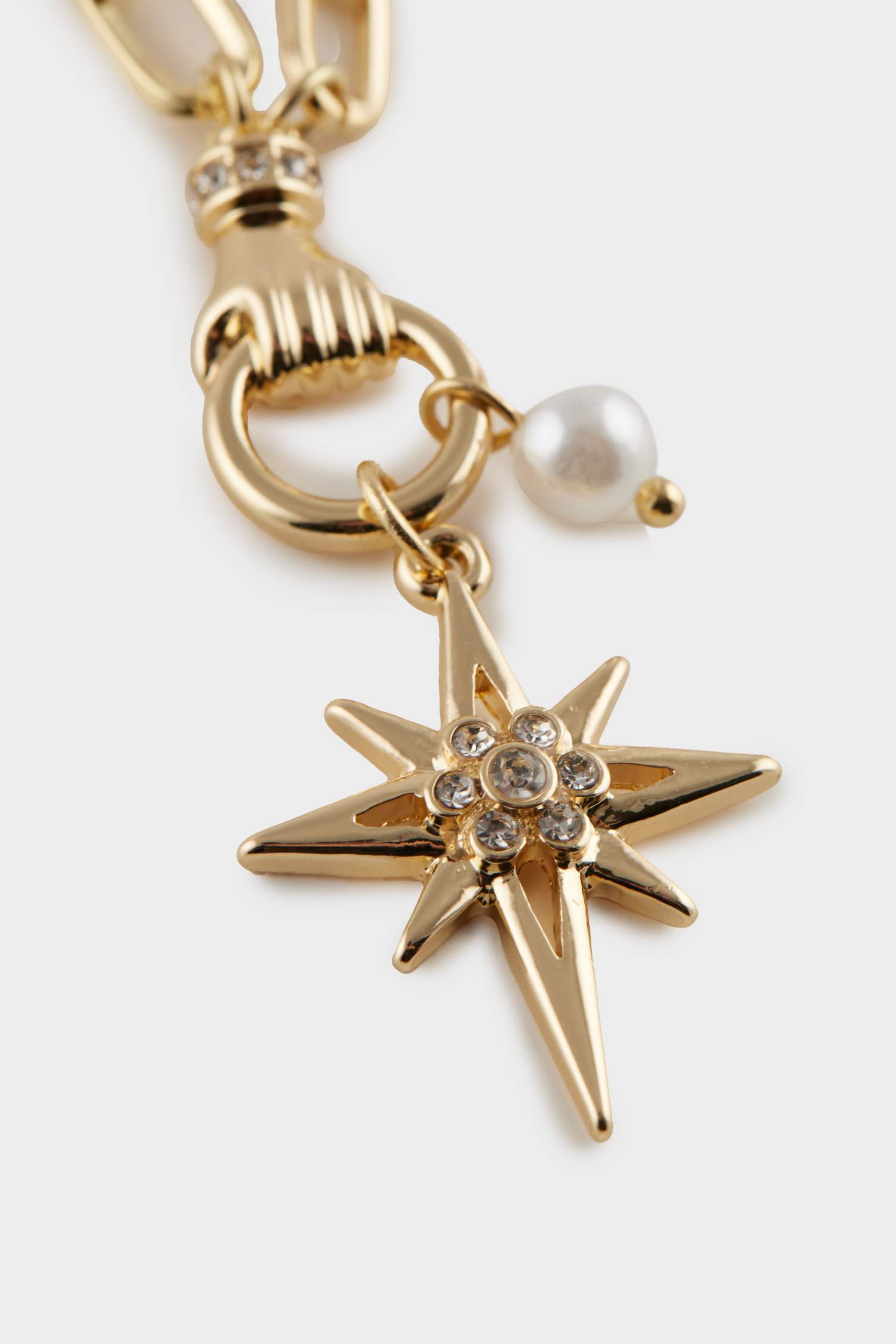 سلسلة نسائية ذهبية