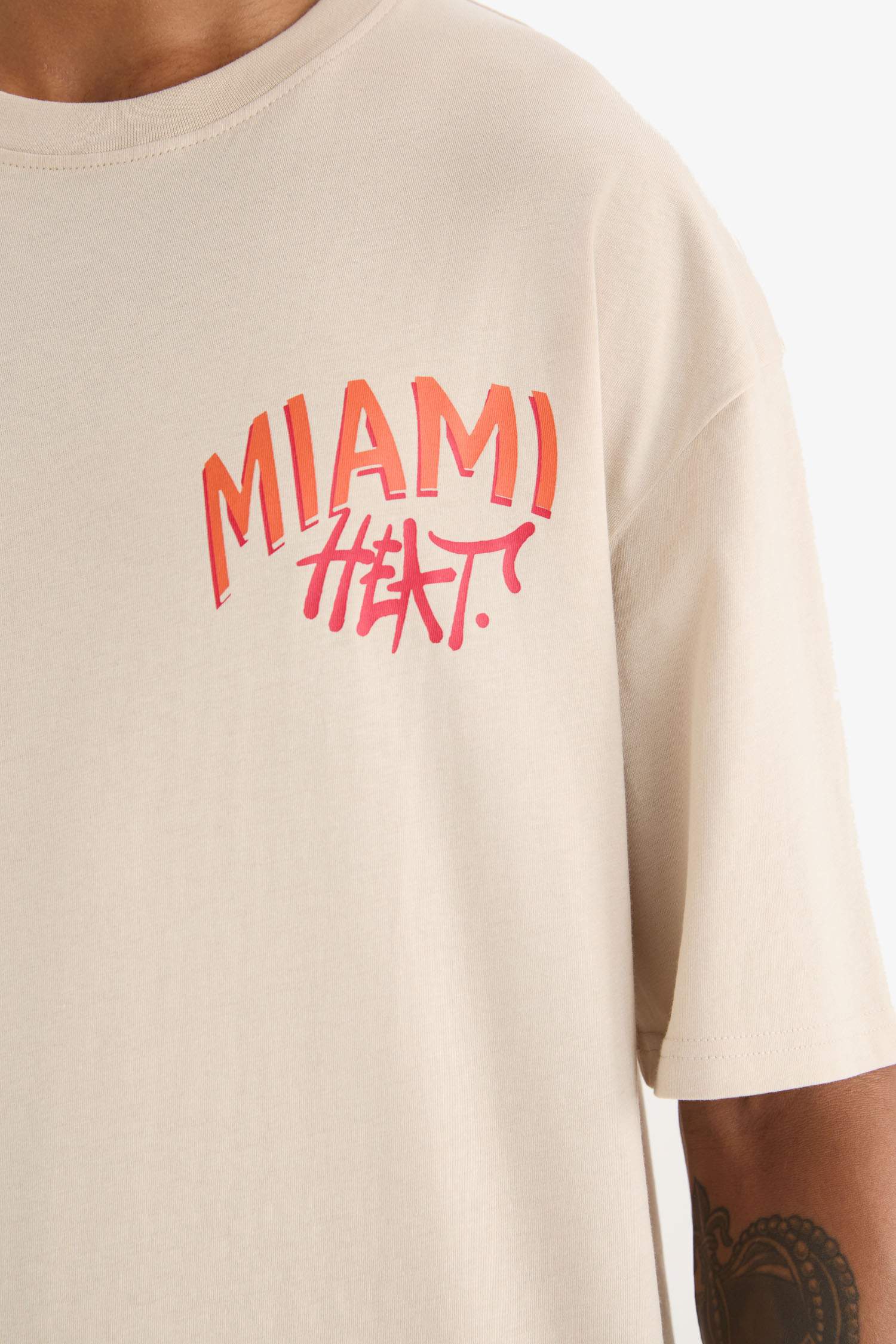 DeFactoFit оверсайз спортивная футболка с короткими рукавами и круглым вырезом NBA Miami Heat