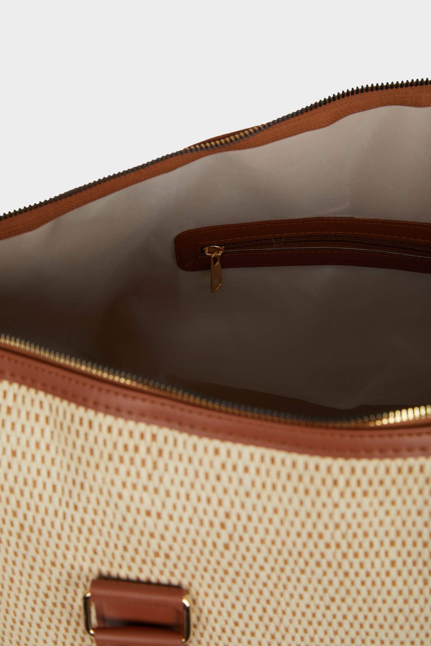 جنطة سفر و رياضة رجالي