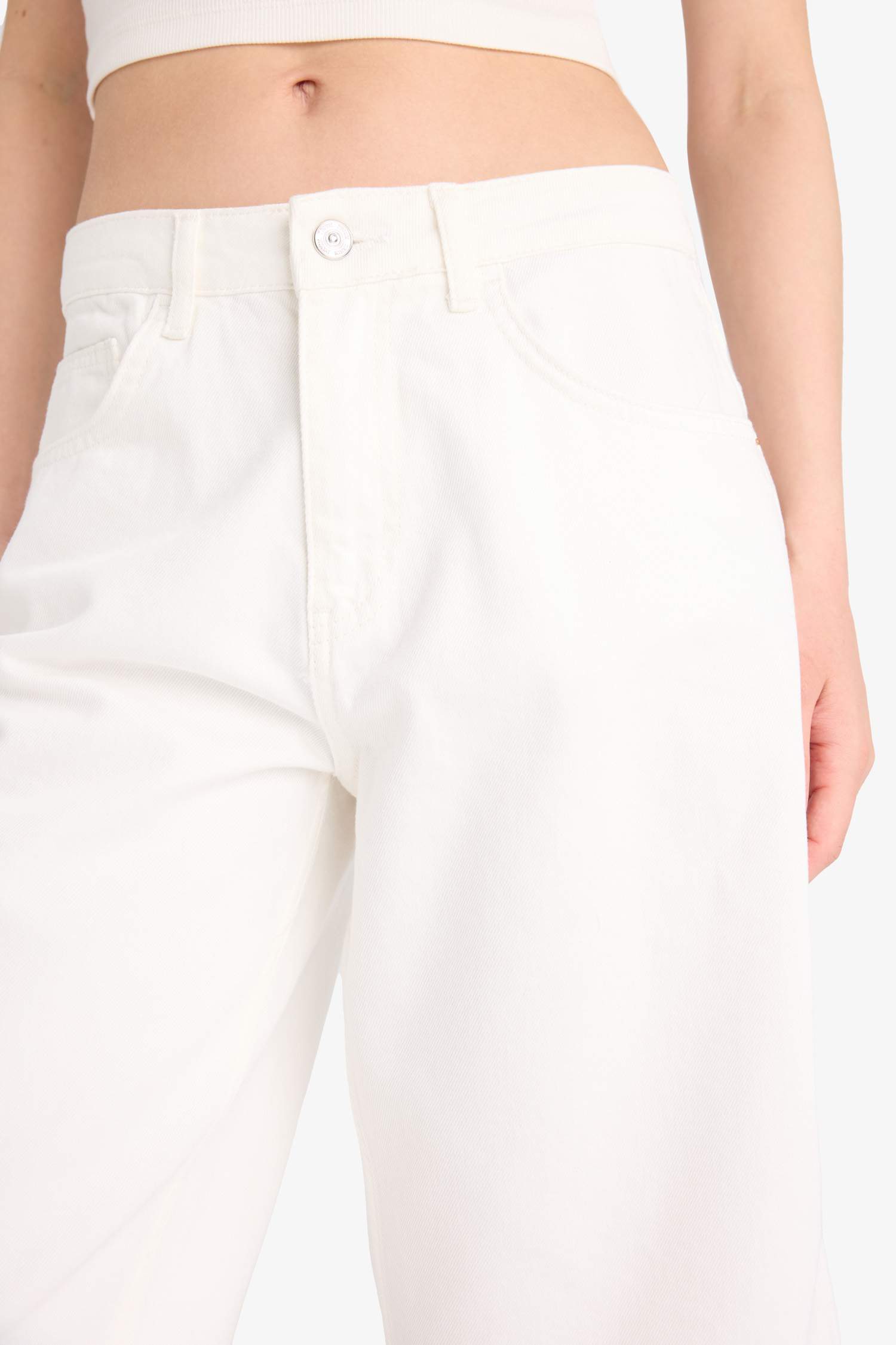 شورت برمودا جينز وخصر عالي