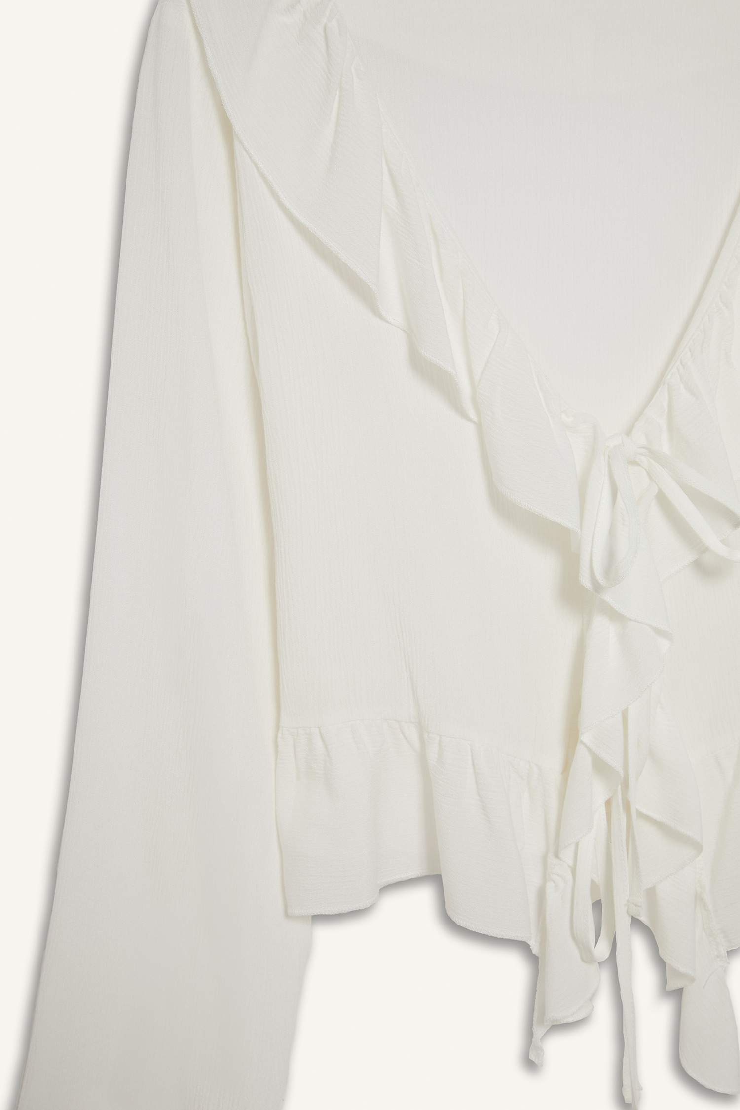 Regular Fit Önden Bağlamalı Krinkıl Viskon Uzun Kollu Bluz