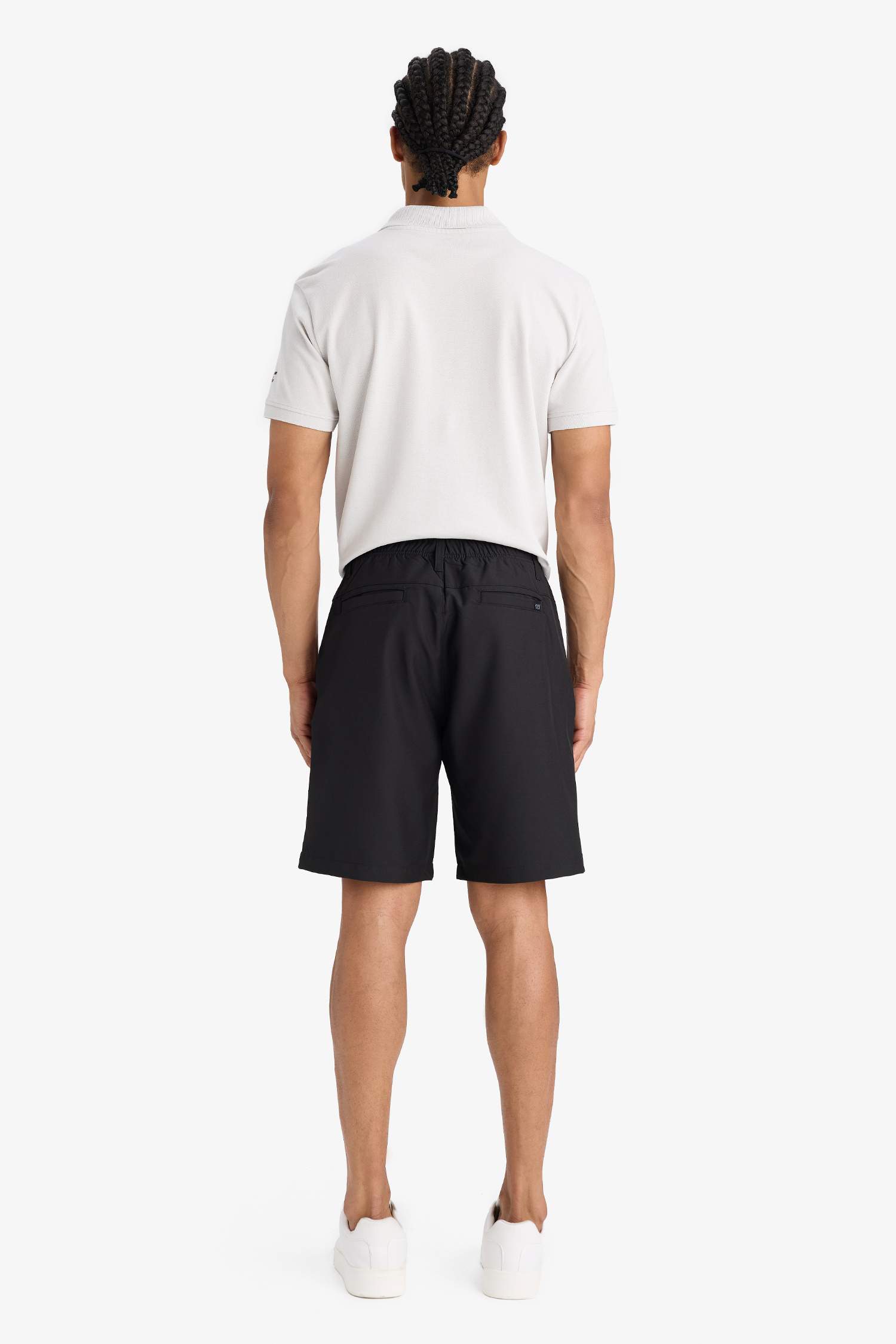 Standard Fit Woven Short Leg Shorts